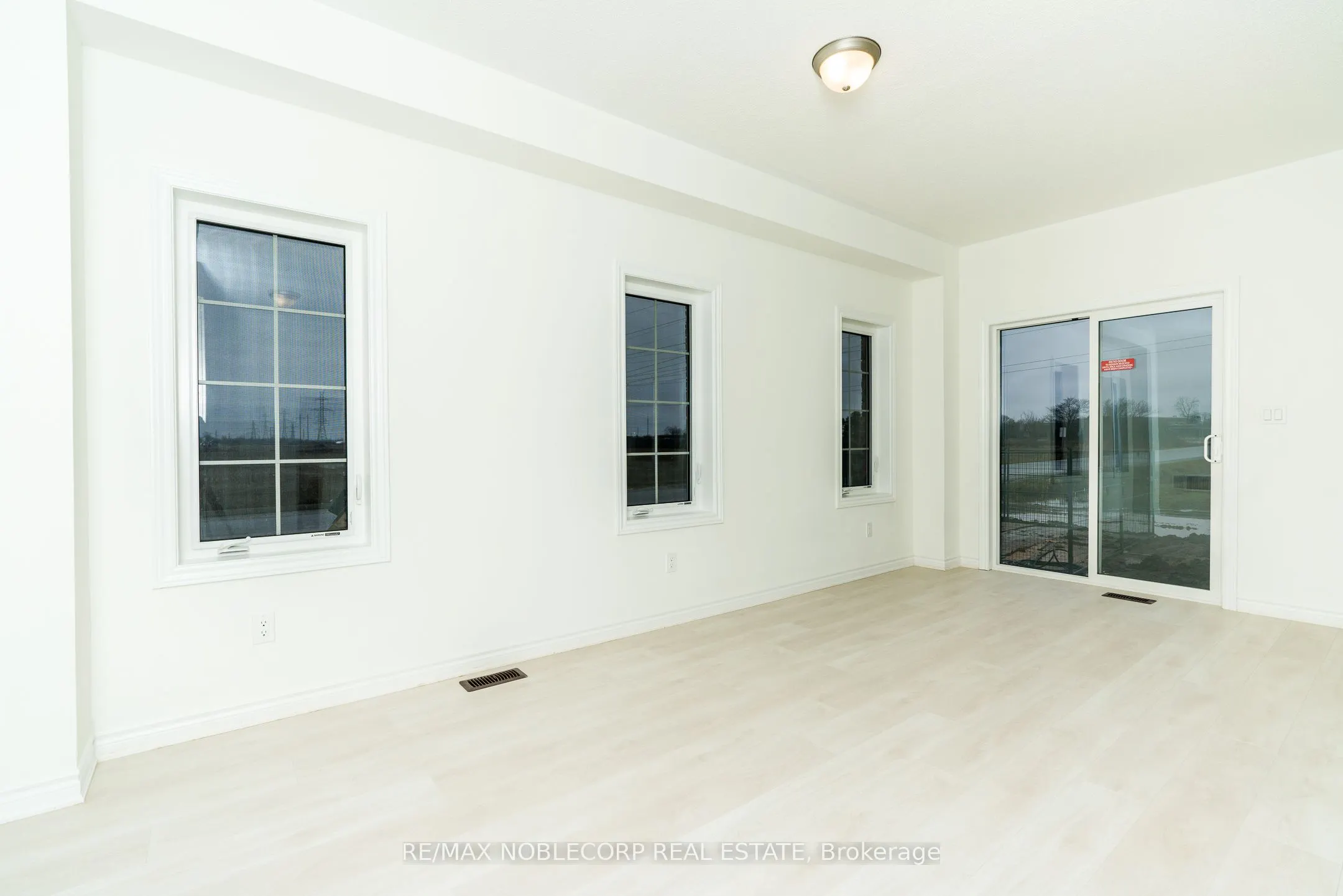 139 Sapphire Way
