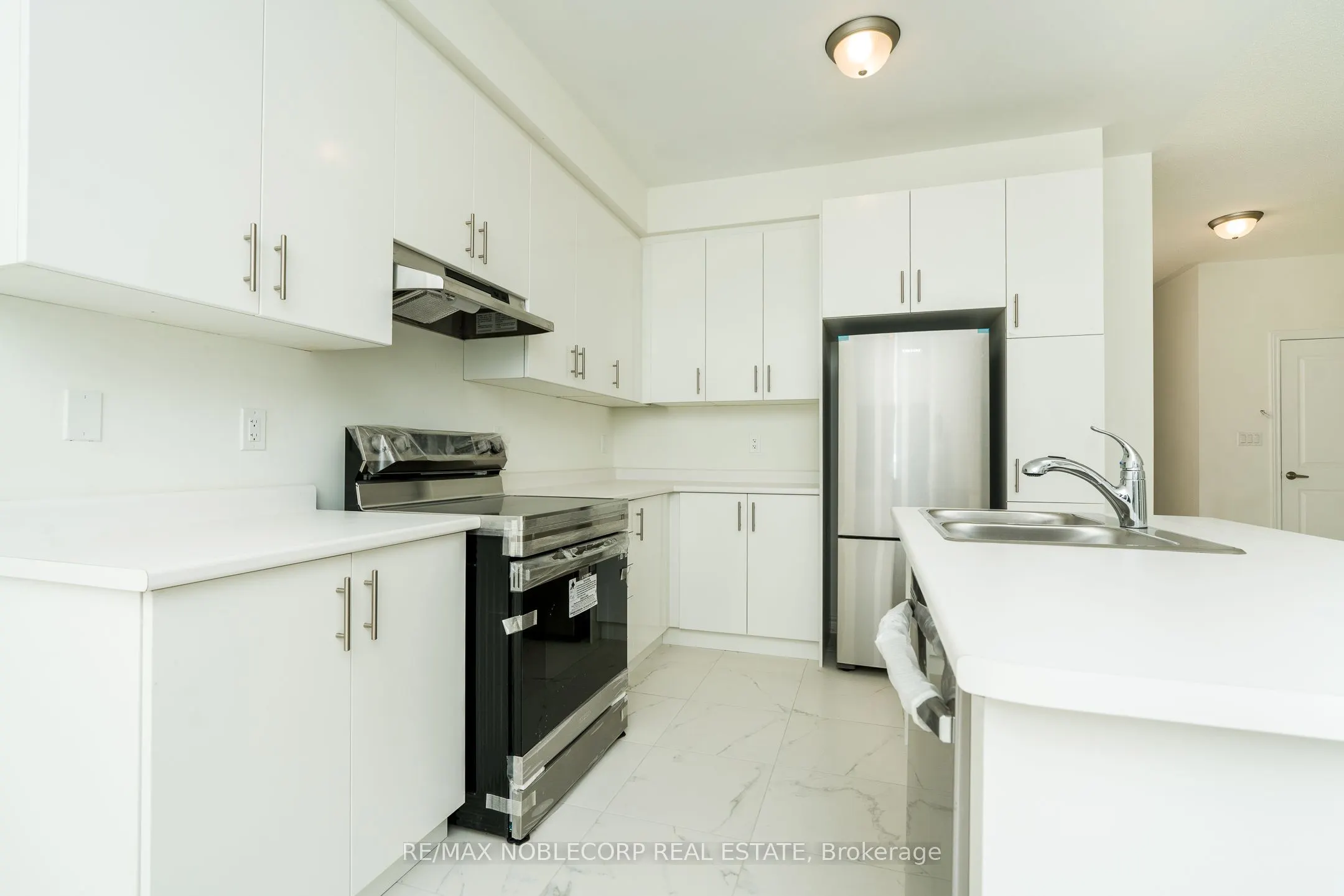 139 Sapphire Way