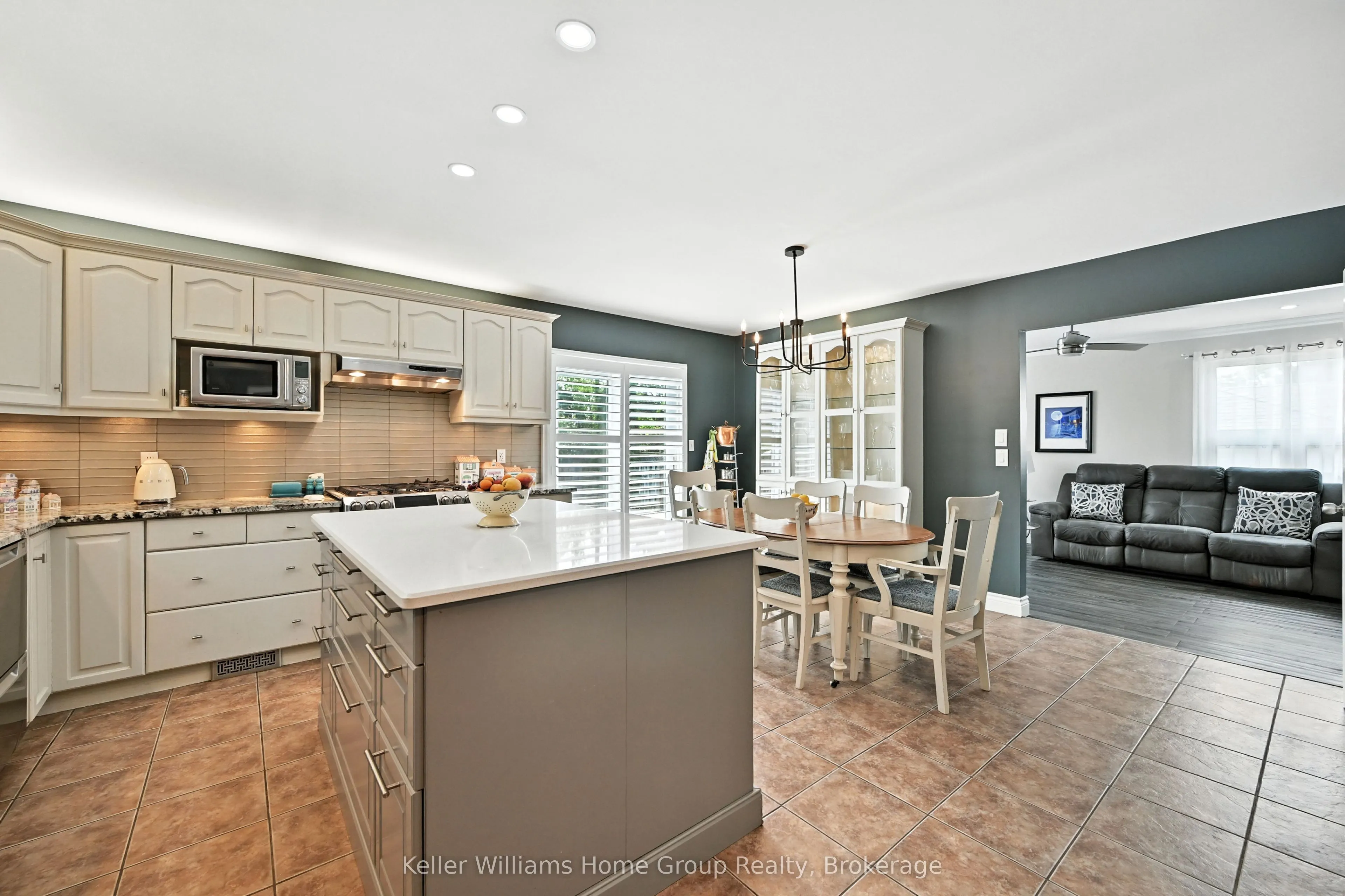 4 Glenview Avenue