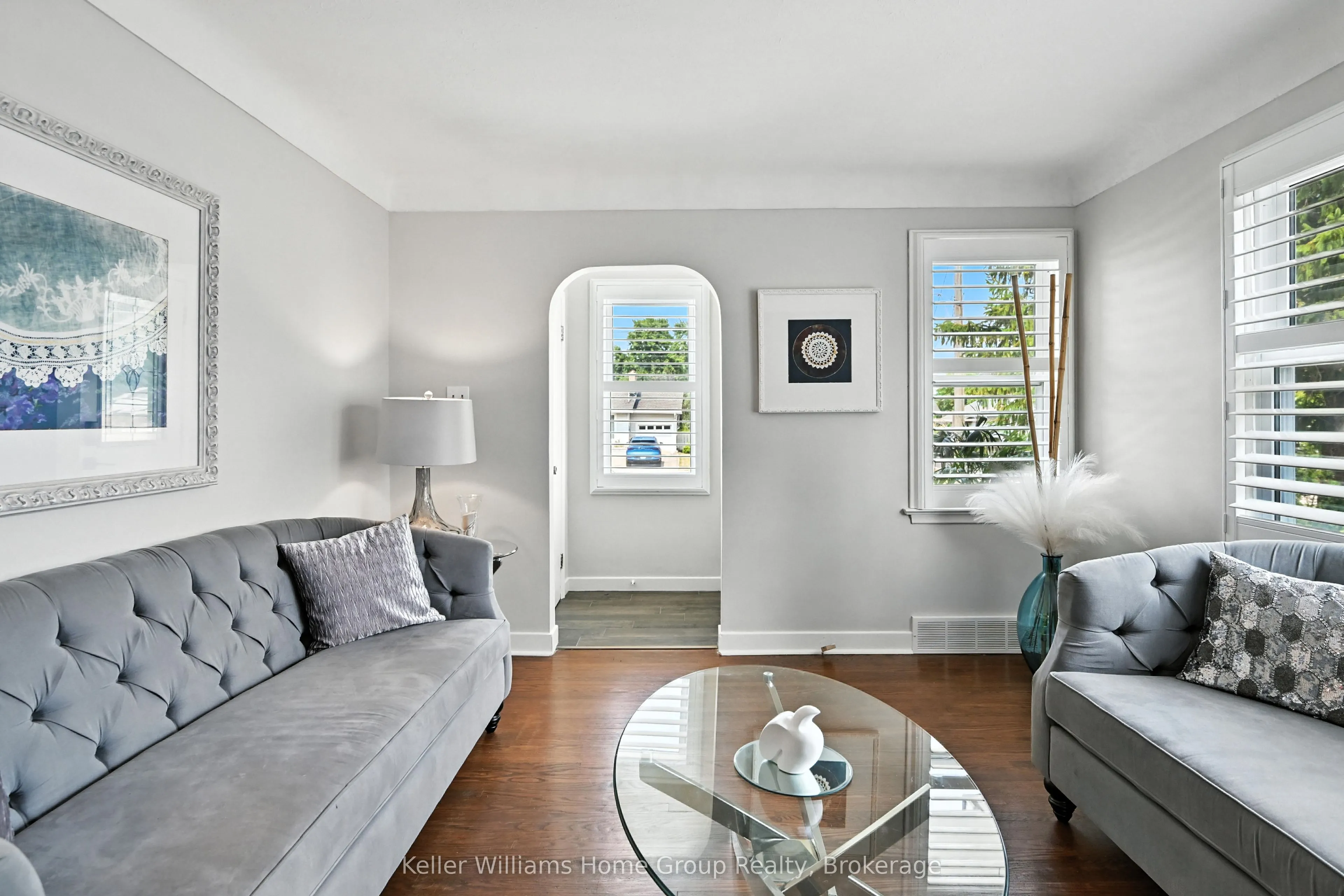 4 Glenview Avenue