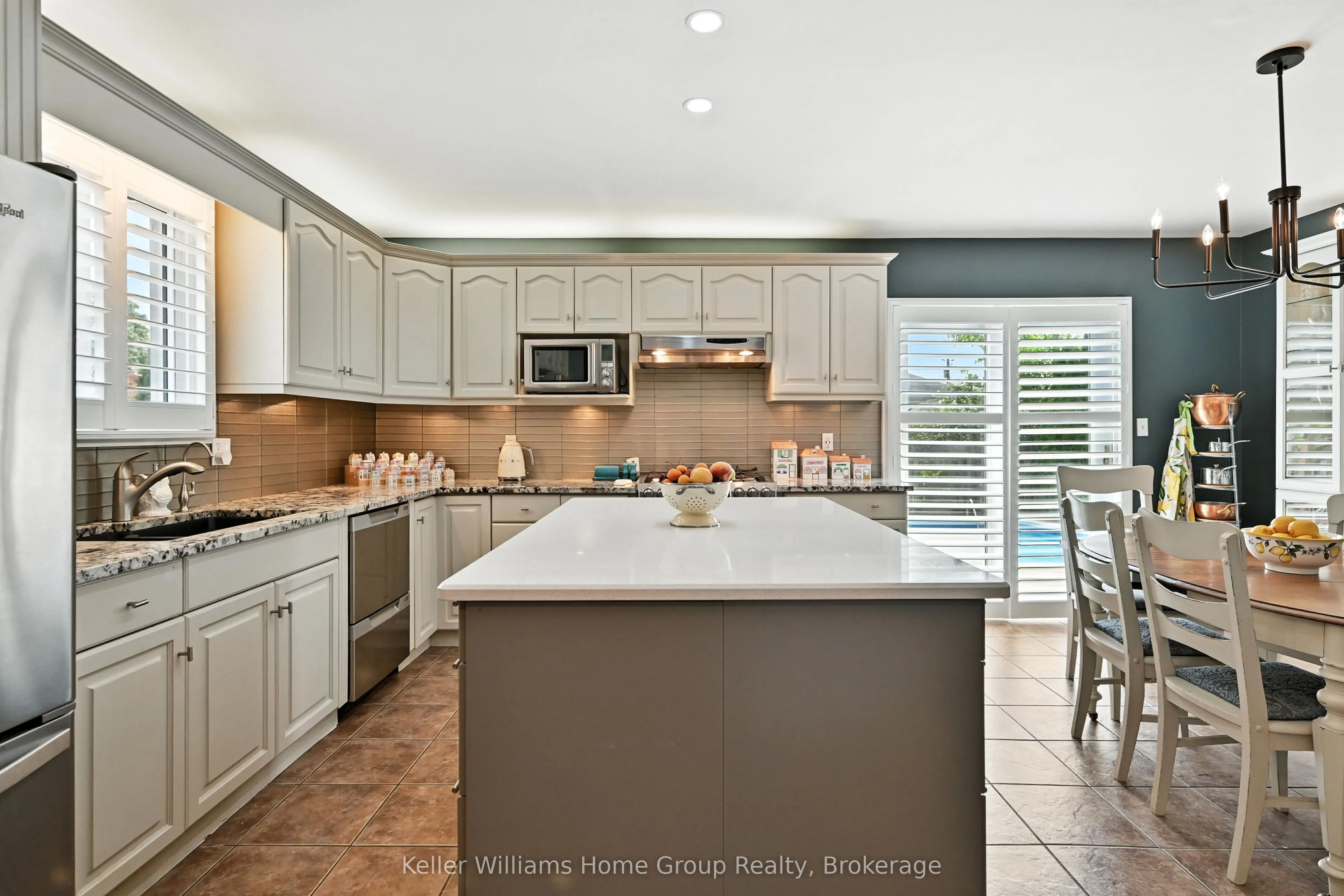 4 Glenview Avenue
