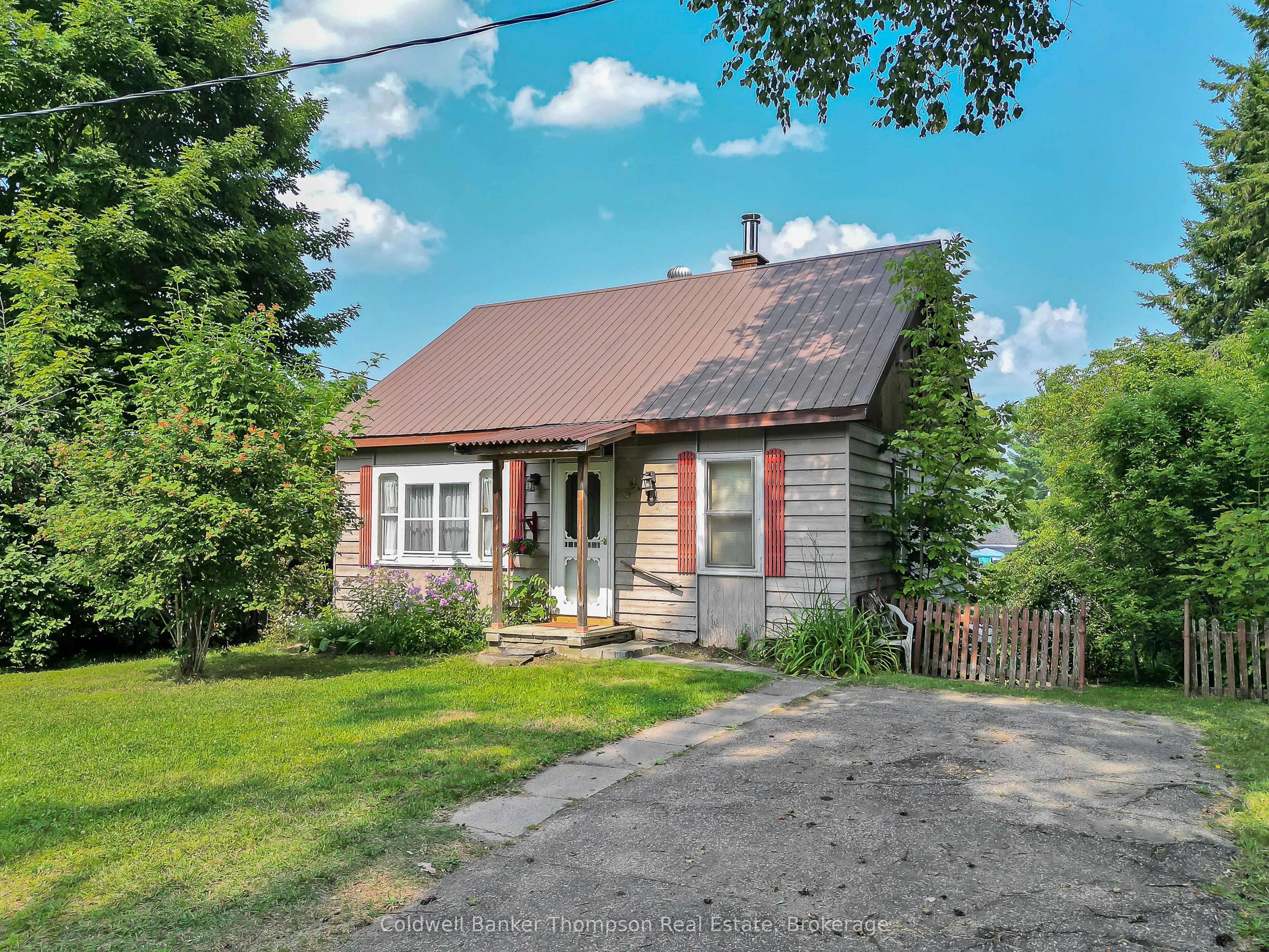 14 Tait Street