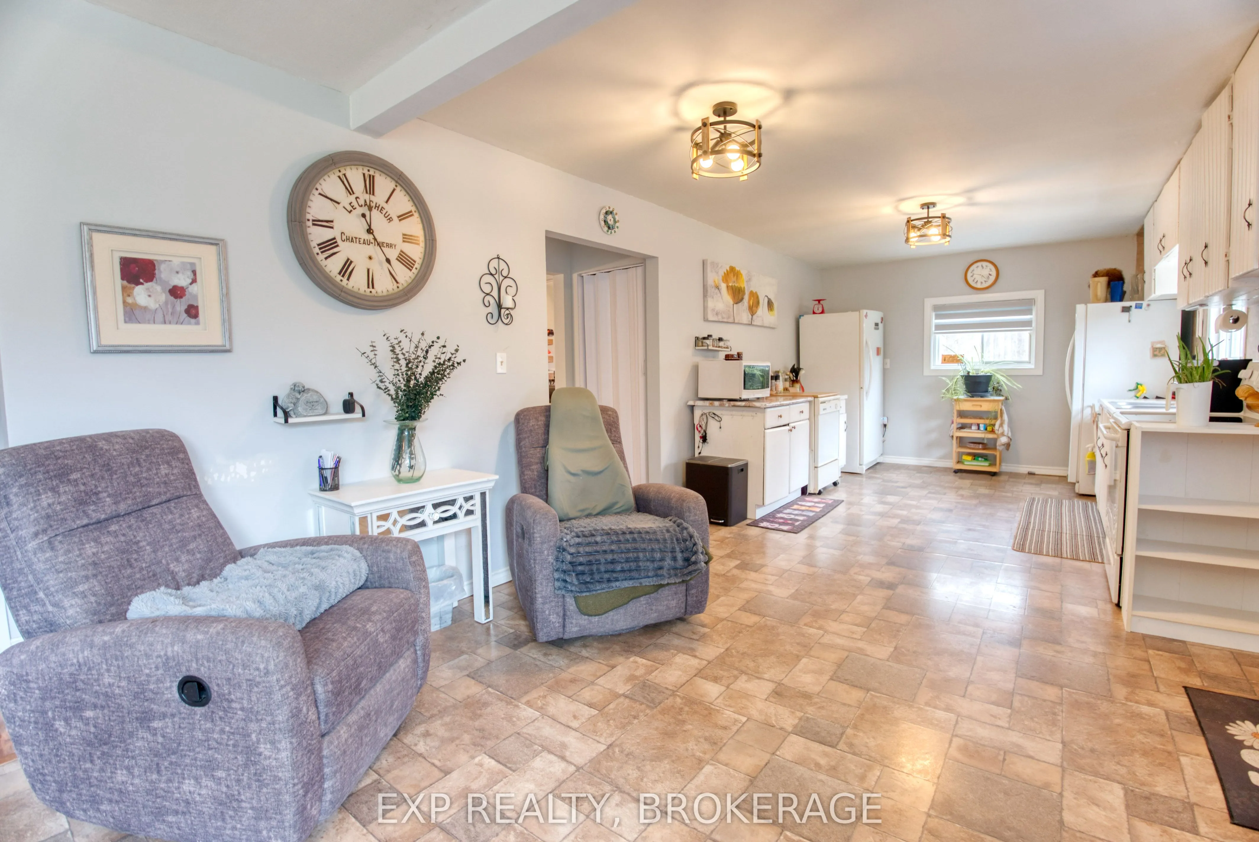 1073 Cox Road