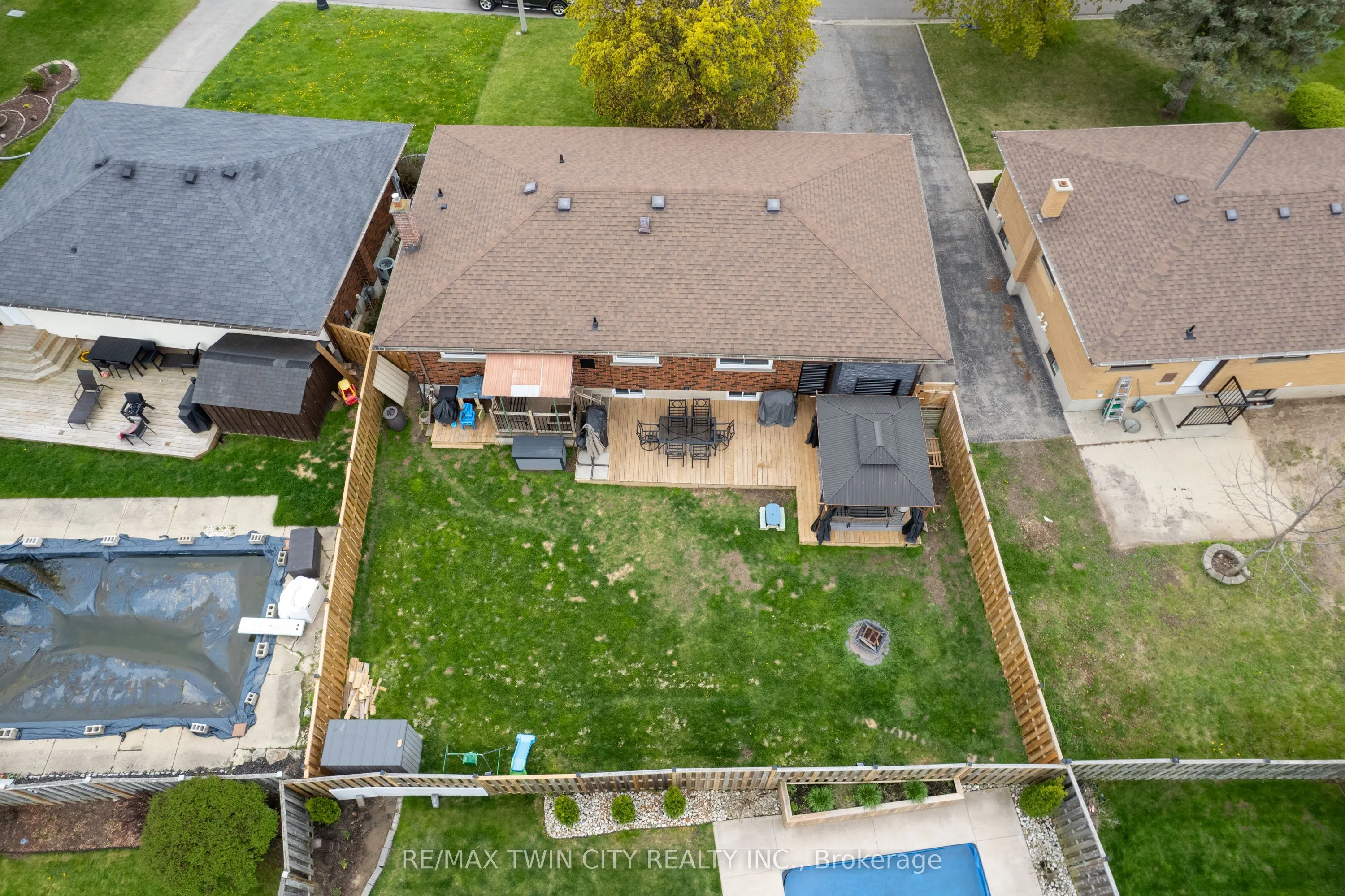 8 Pembroke Avenue