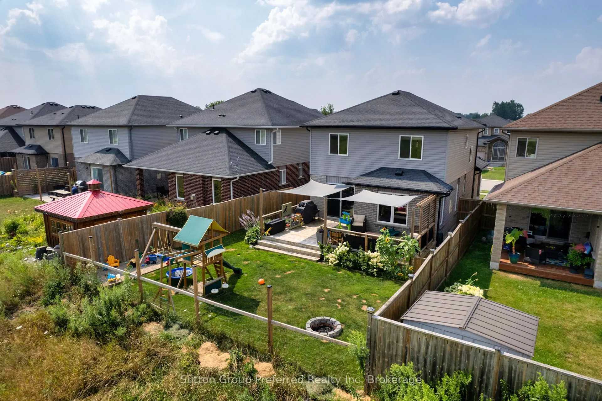 6 Moffatt Avenue