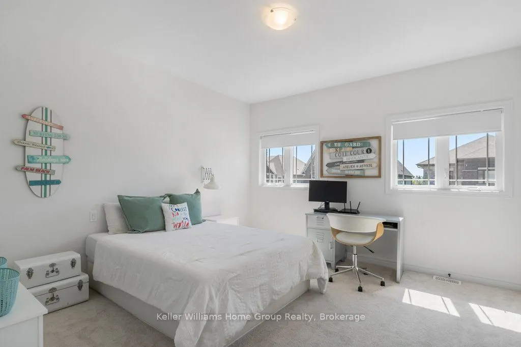 48 MACALISTER BOULEVARD