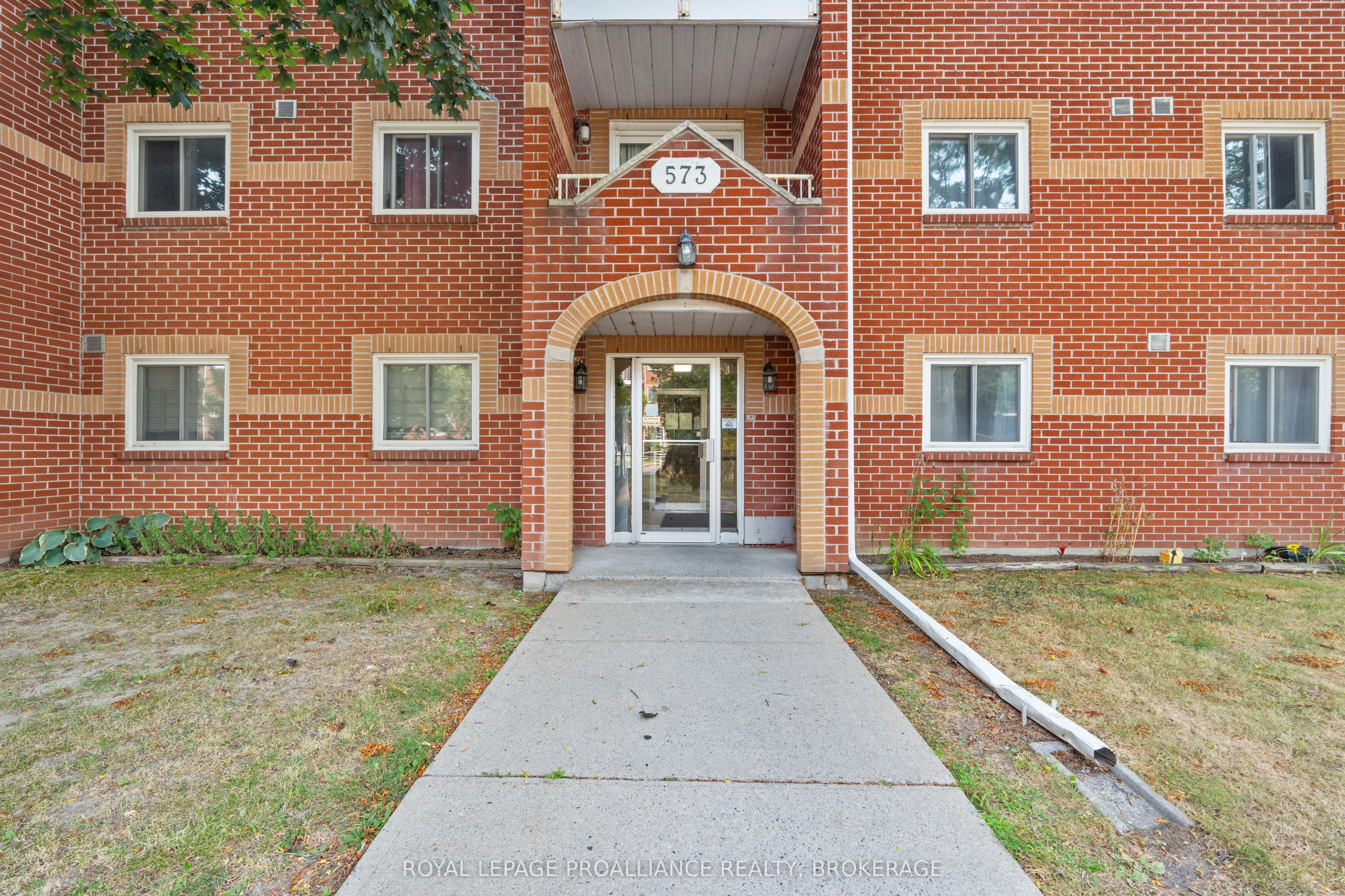573 Armstrong Road, #302