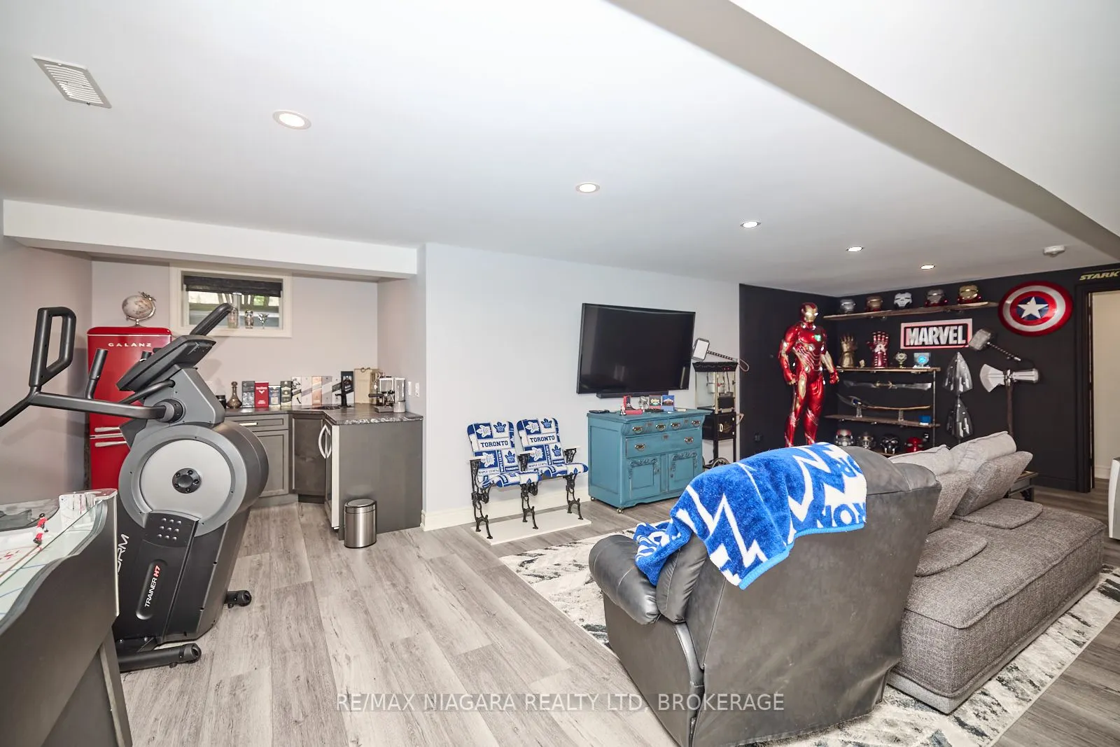 201 Pleasant Avenue N