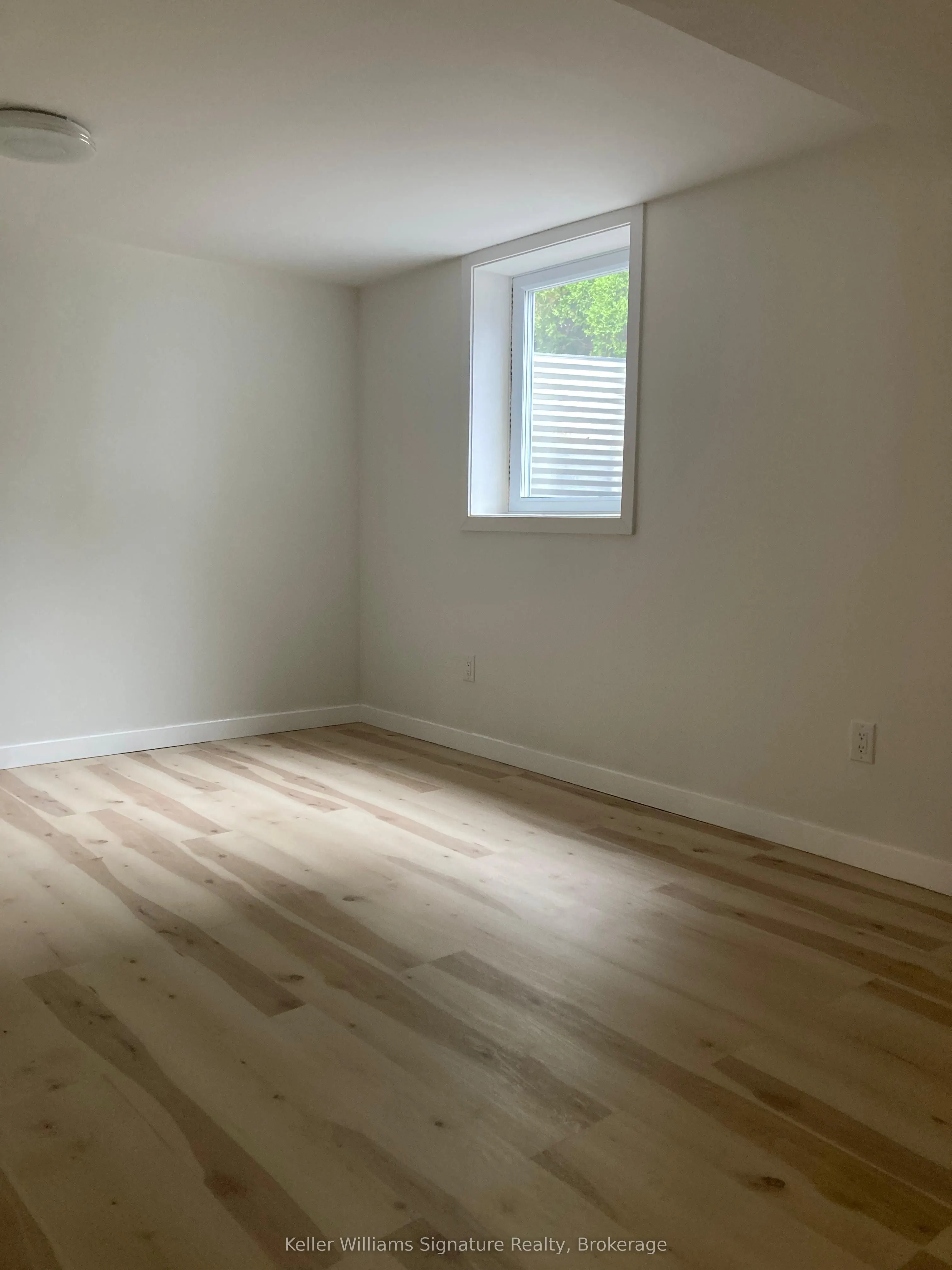 33 Buckingham Street, #Lower