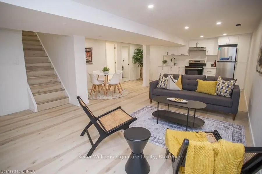 33 Buckingham Street, #Lower