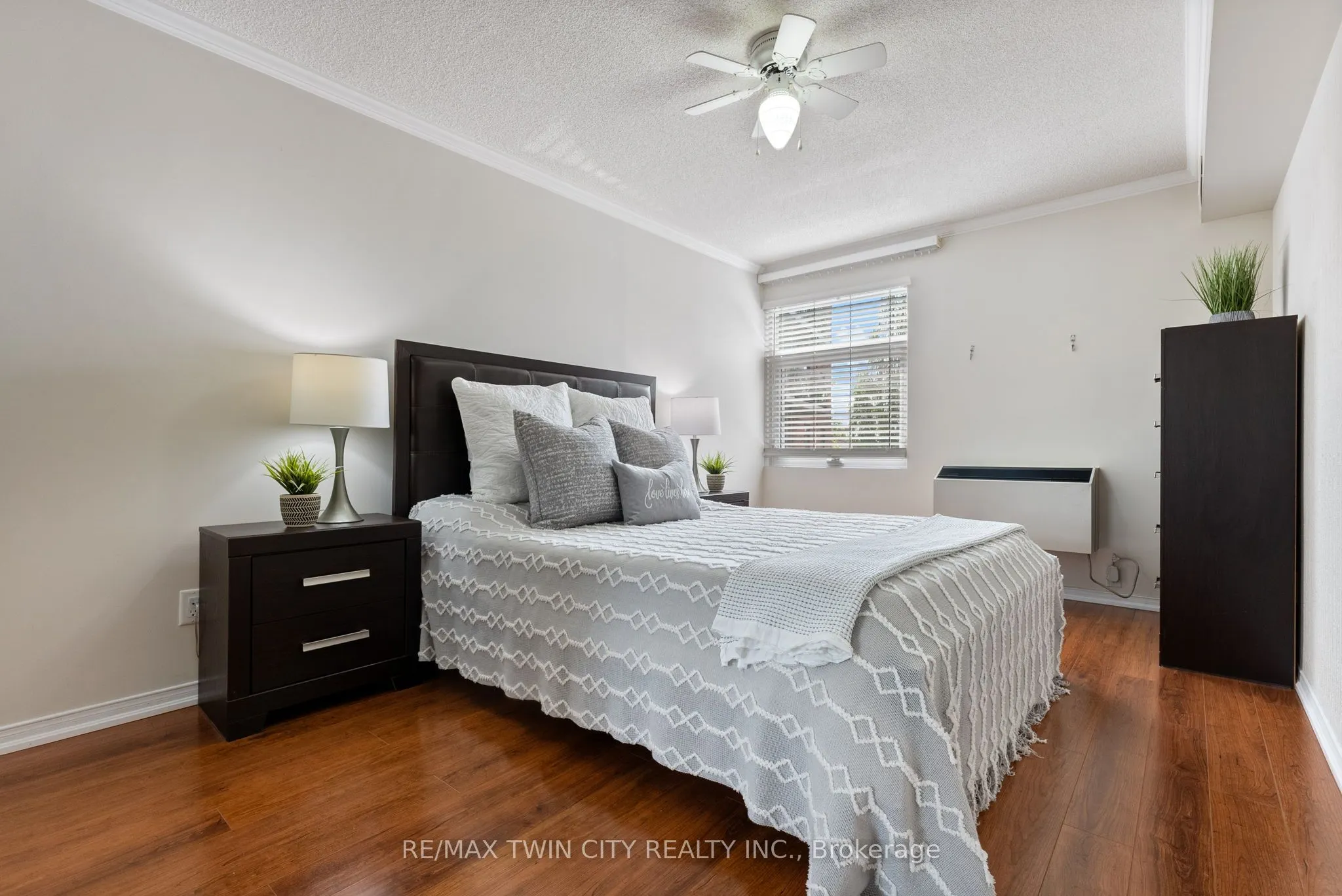 9 Bonheur Court, #212