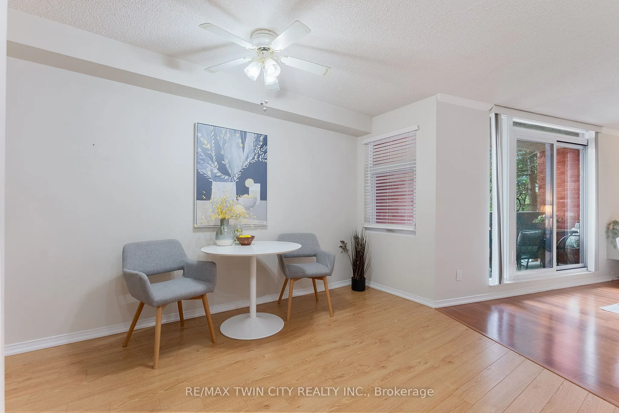 9 Bonheur Court, #212