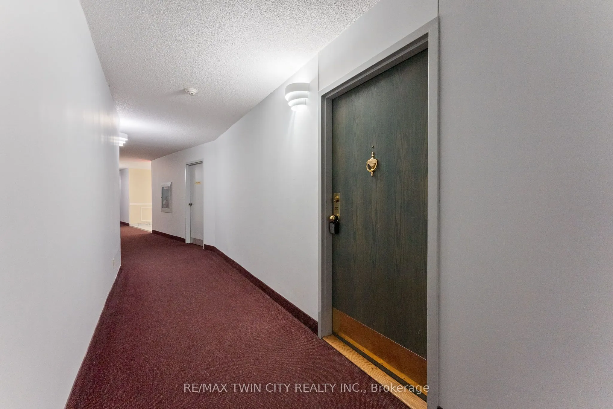 9 Bonheur Court, #212