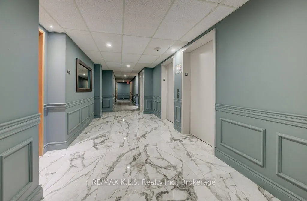 237 King Street W, #407