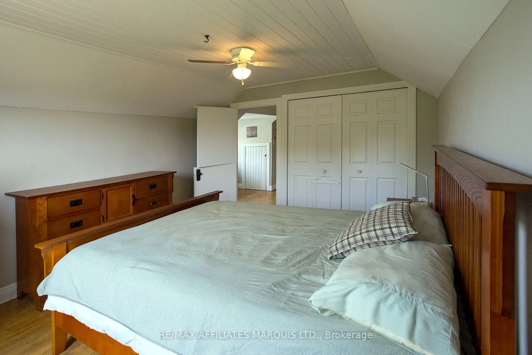 13039 Riverside Drive