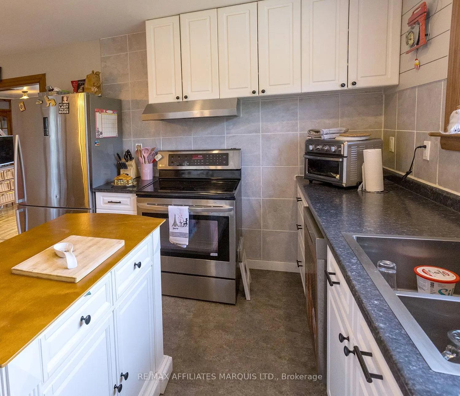 13039 Riverside Drive