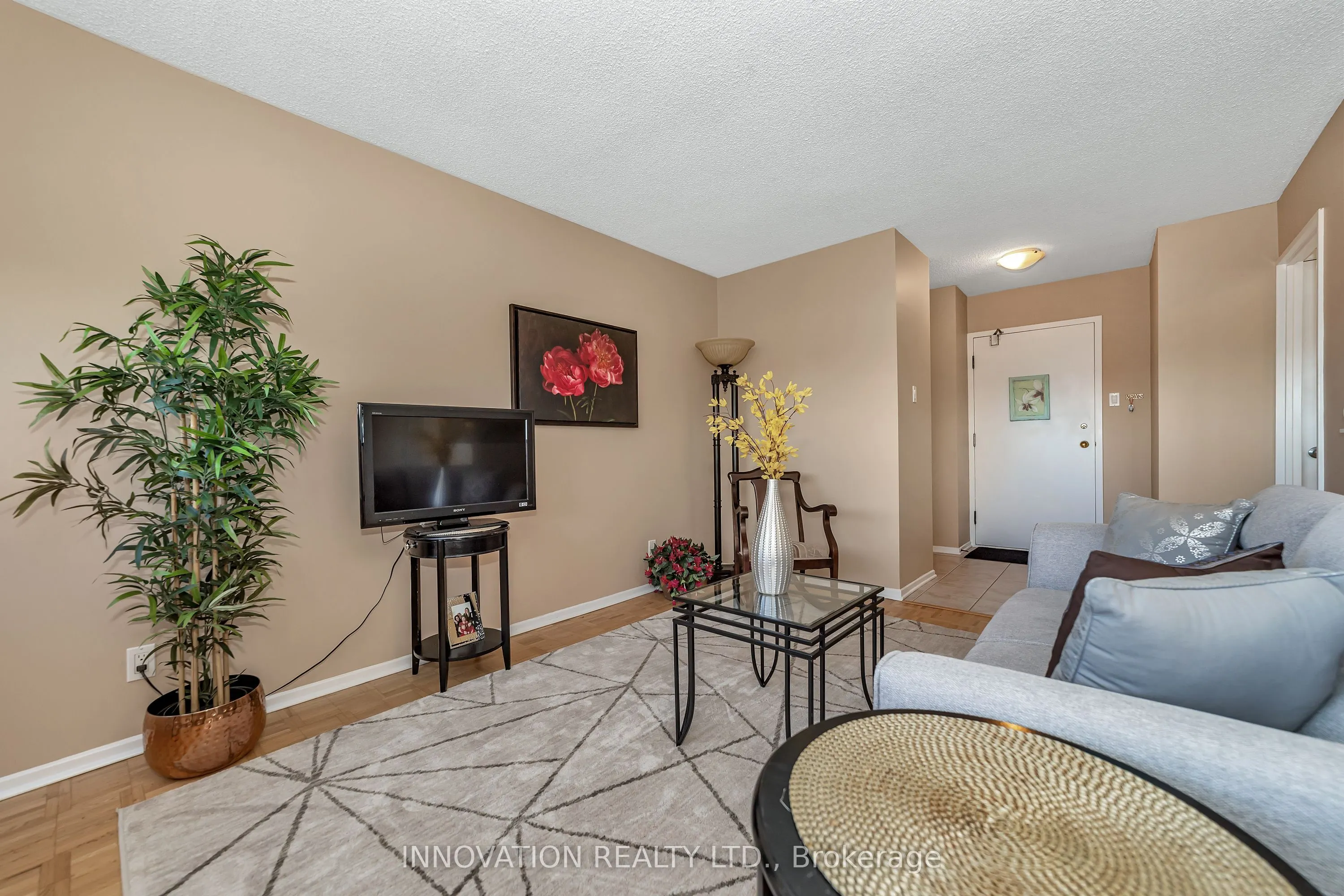 1285 Cahill Drive, #908