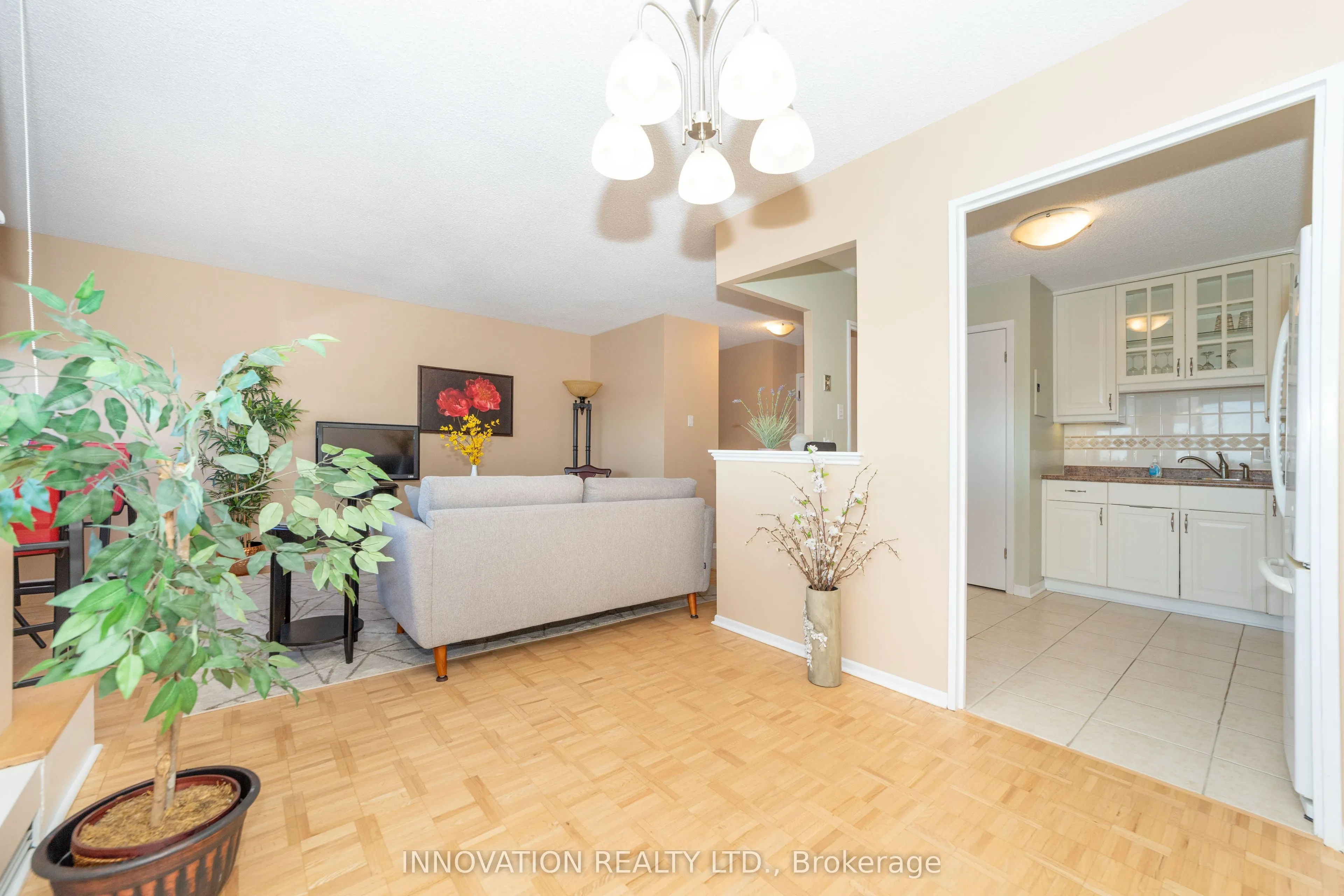 1285 Cahill Drive, #908