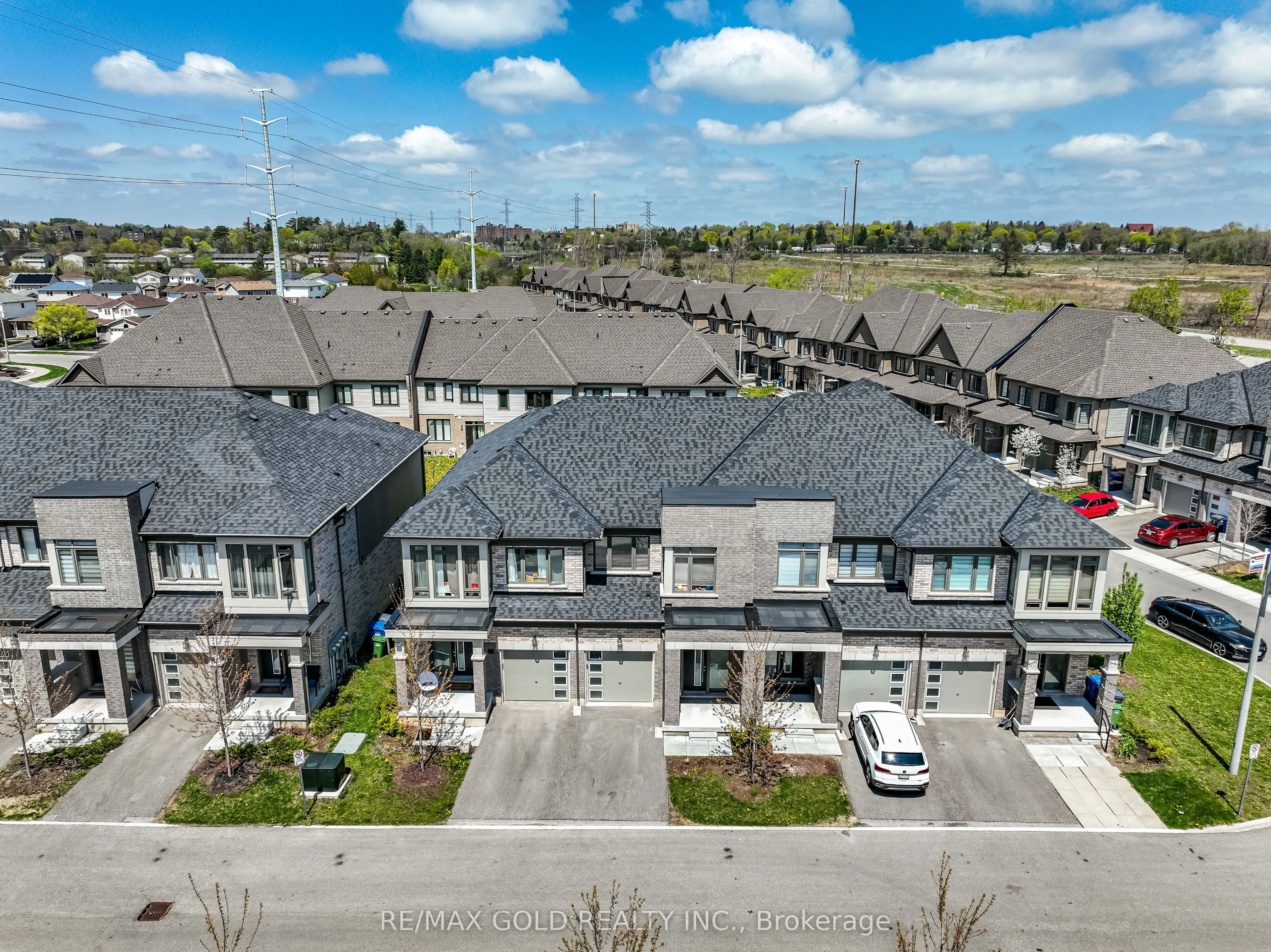 166 Deerpath Drive, #95