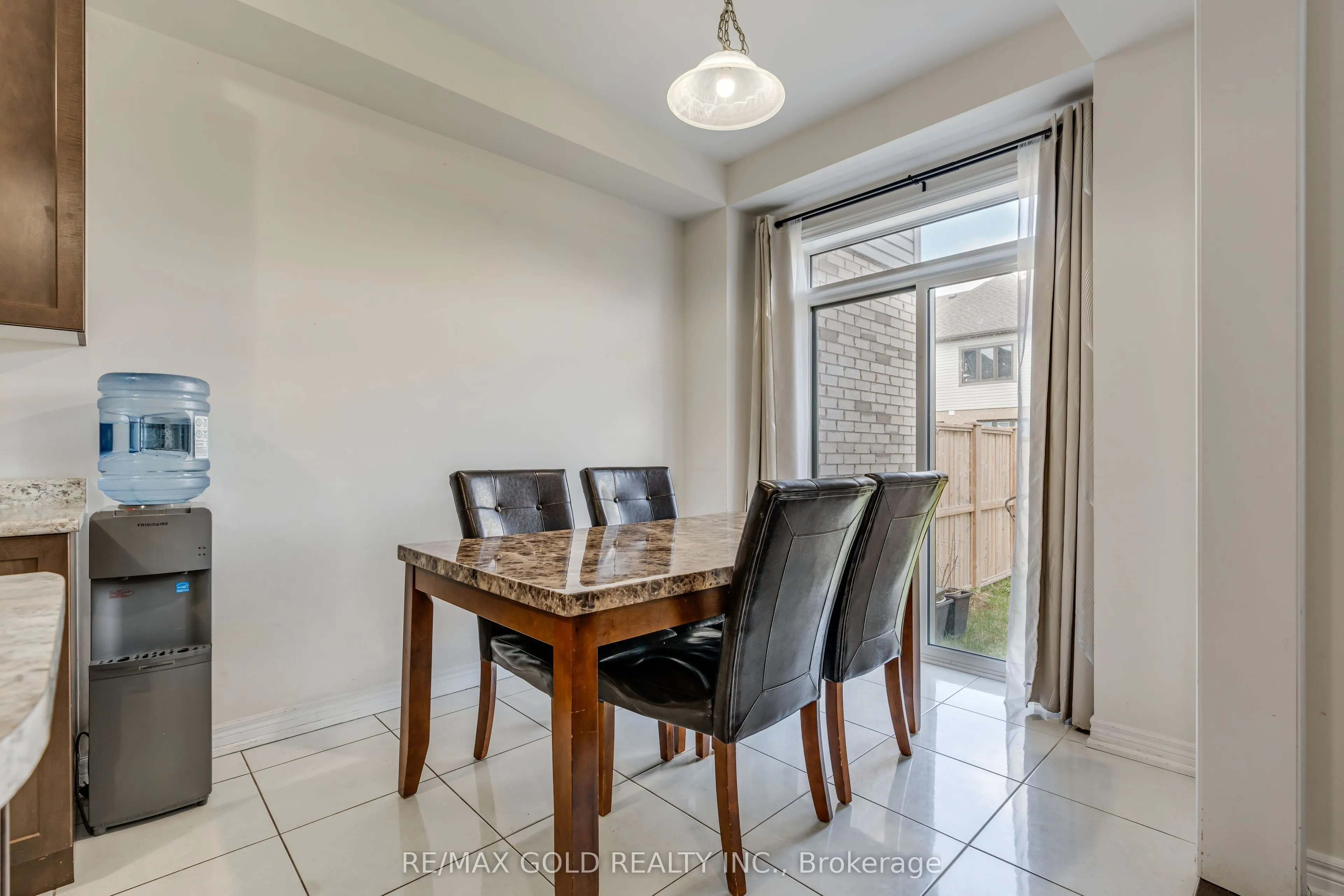 166 Deerpath Drive, #95