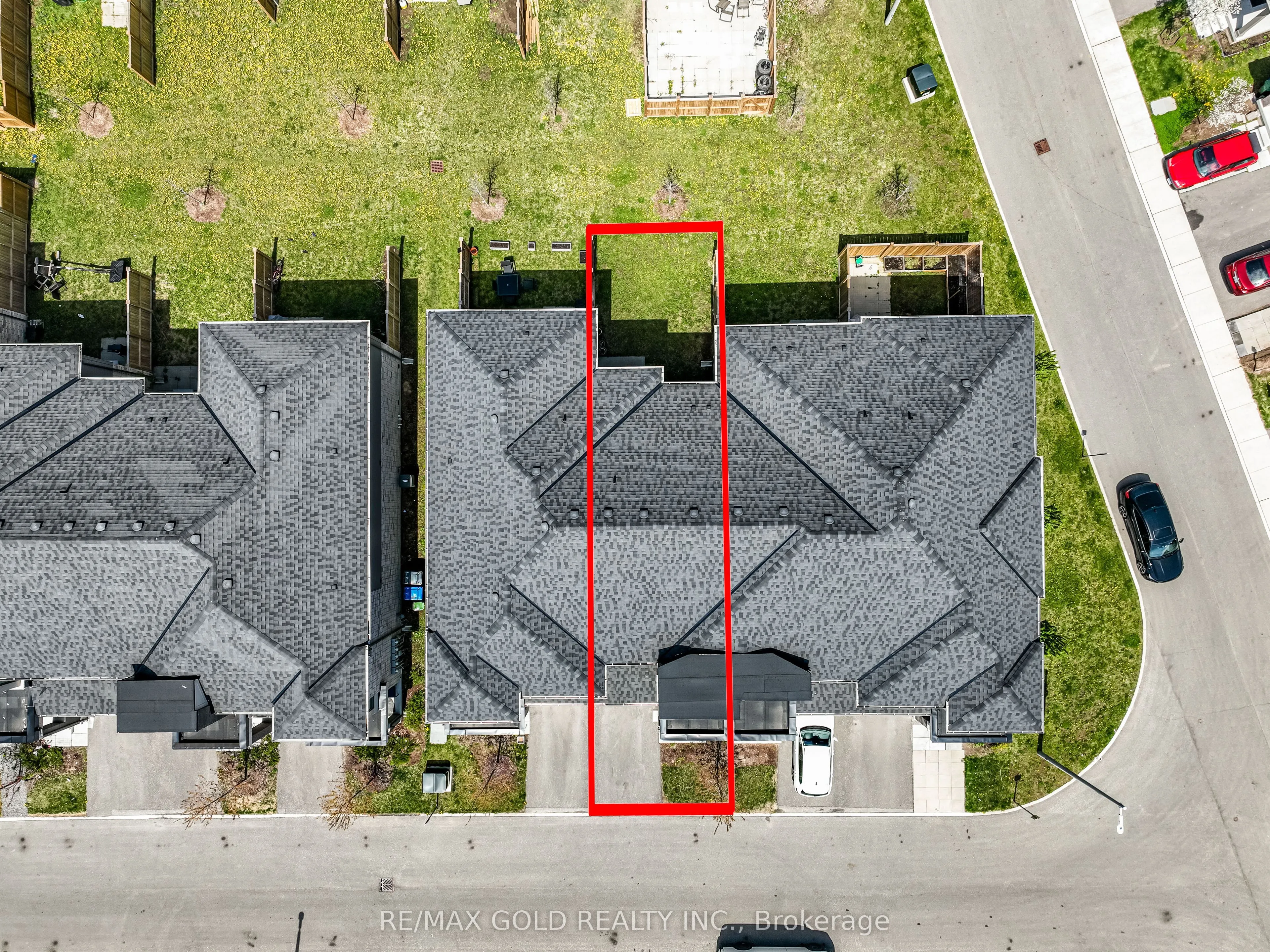 166 Deerpath Drive, #95
