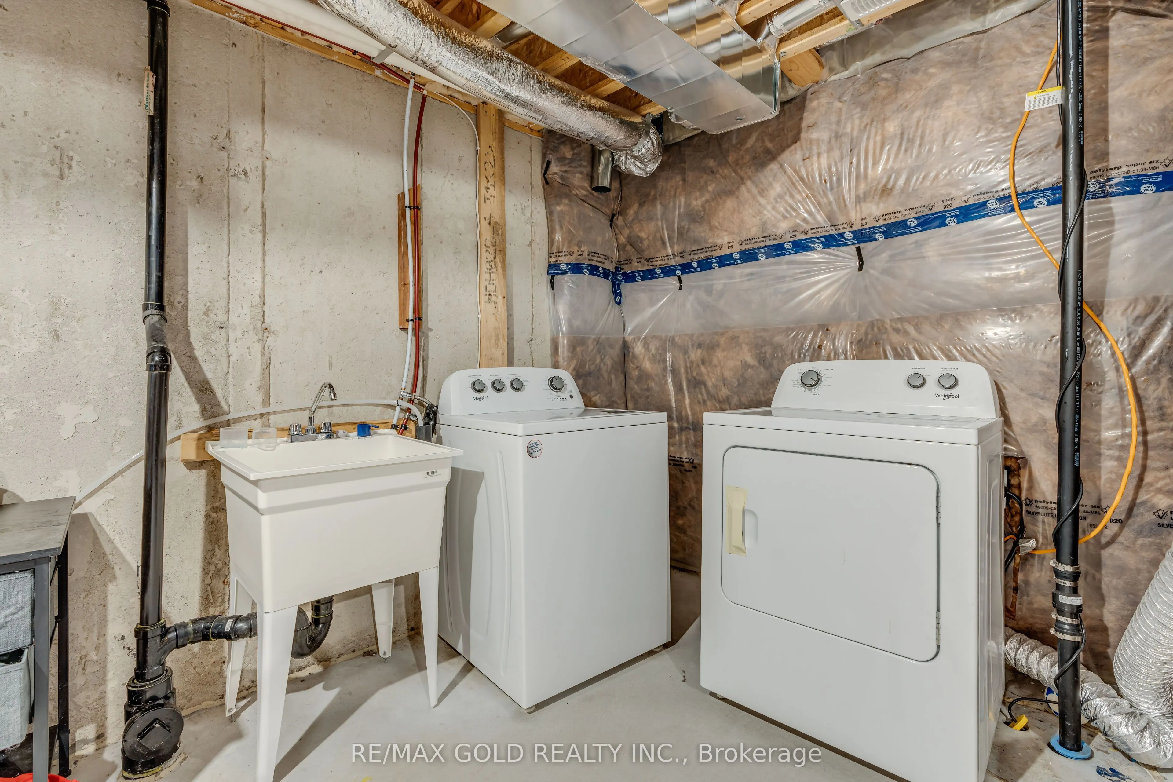 166 Deerpath Drive, #95