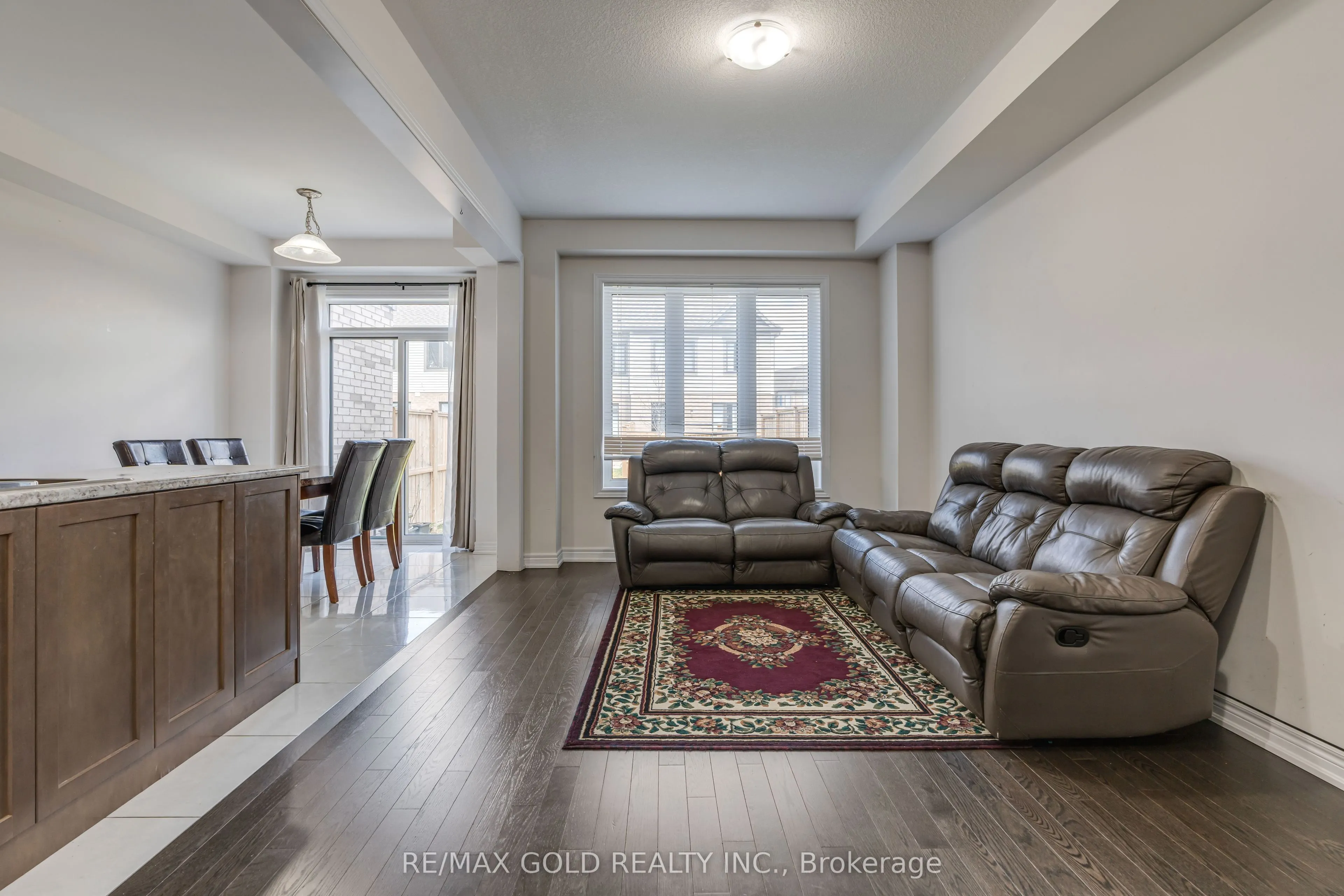 166 Deerpath Drive, #95