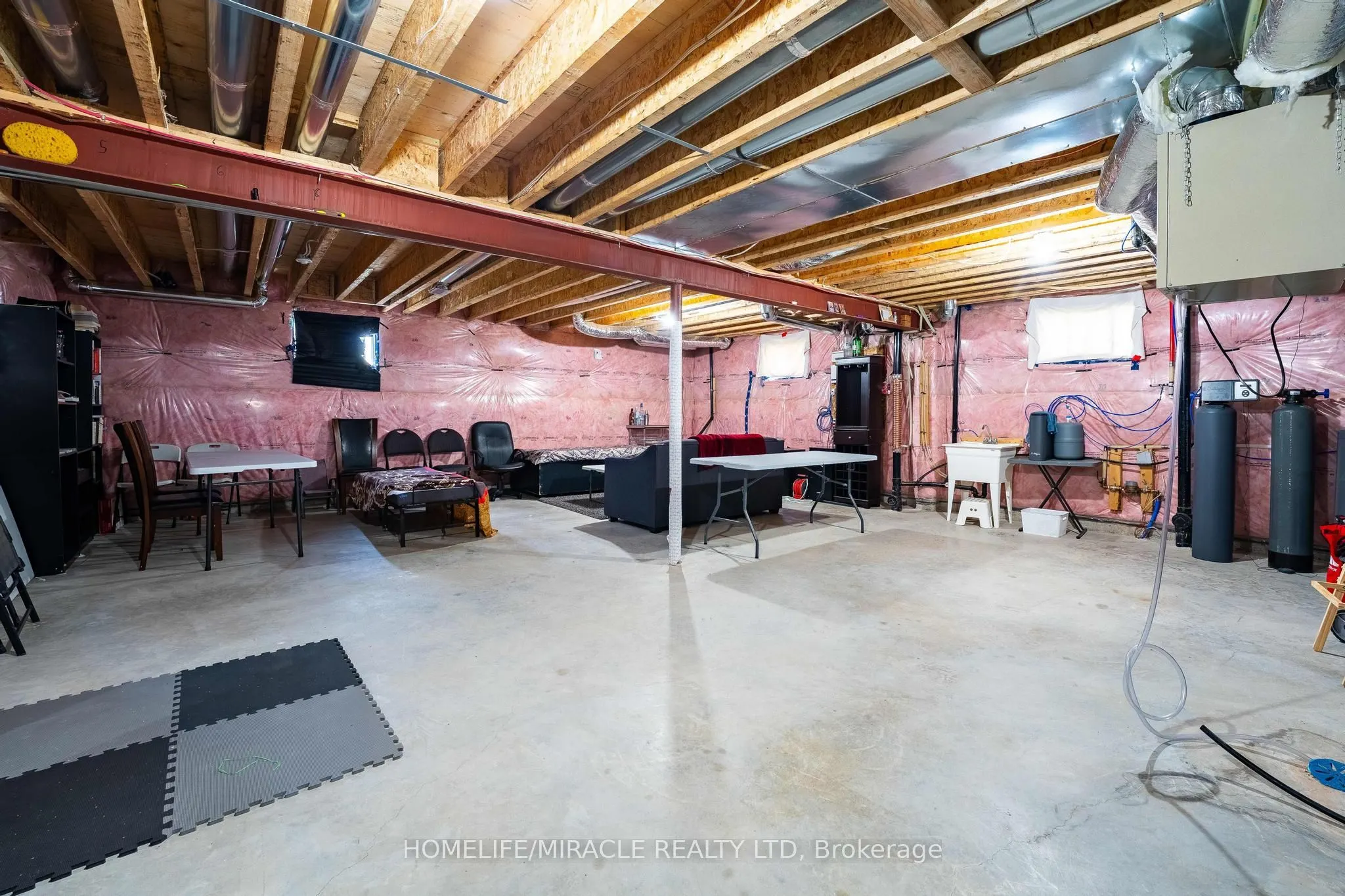 815 Sobeski Avenue