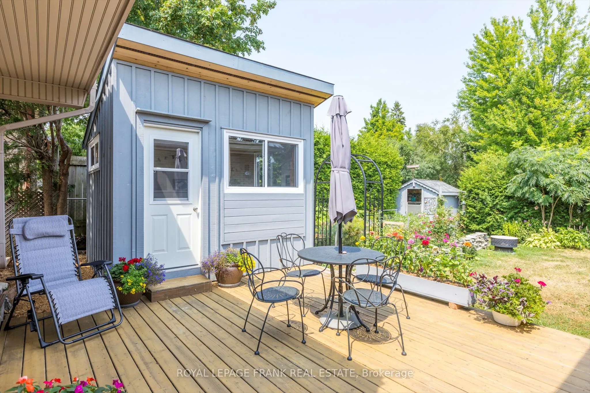 1289 Algonquin Boulevard