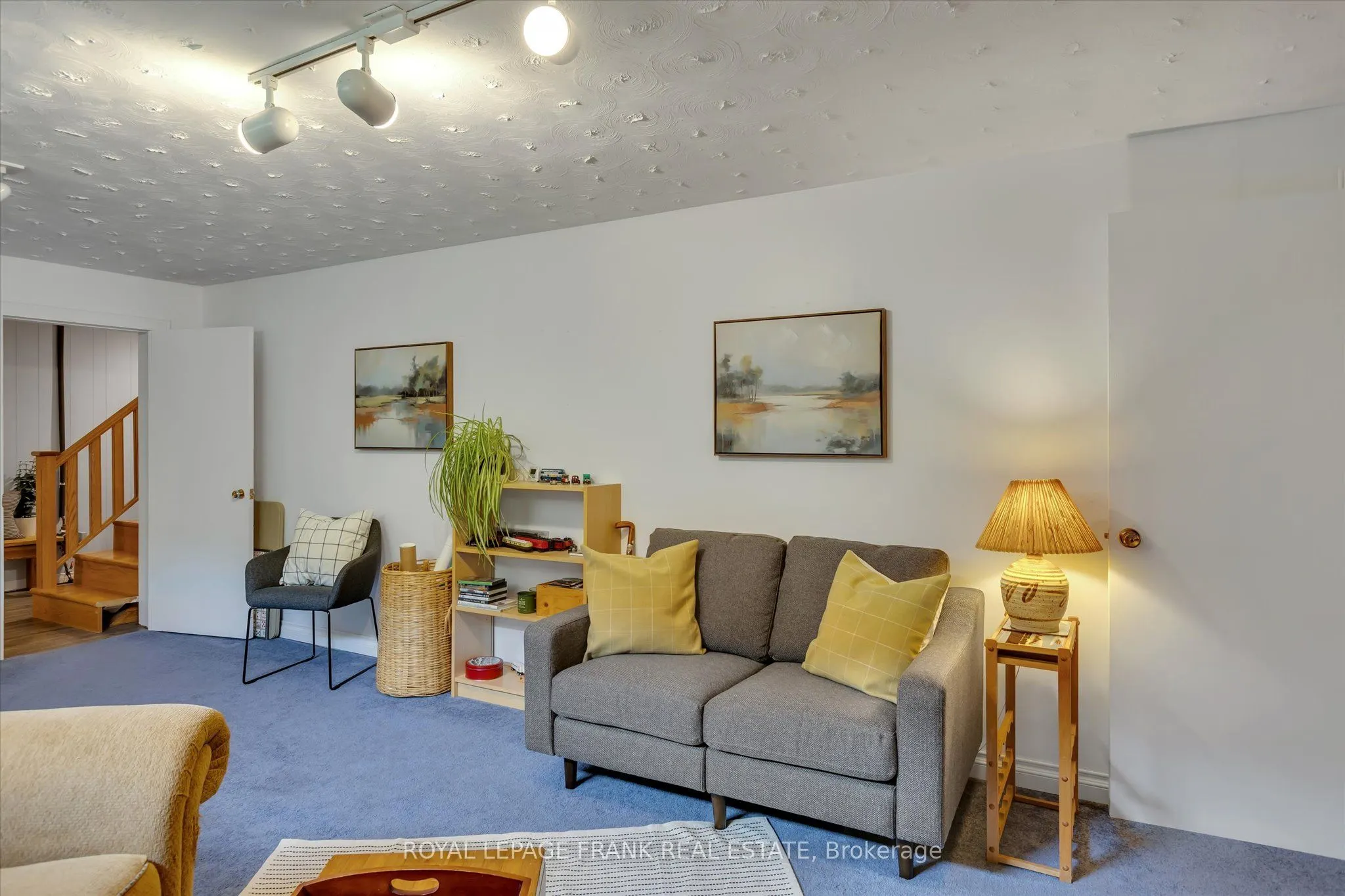 1289 Algonquin Boulevard