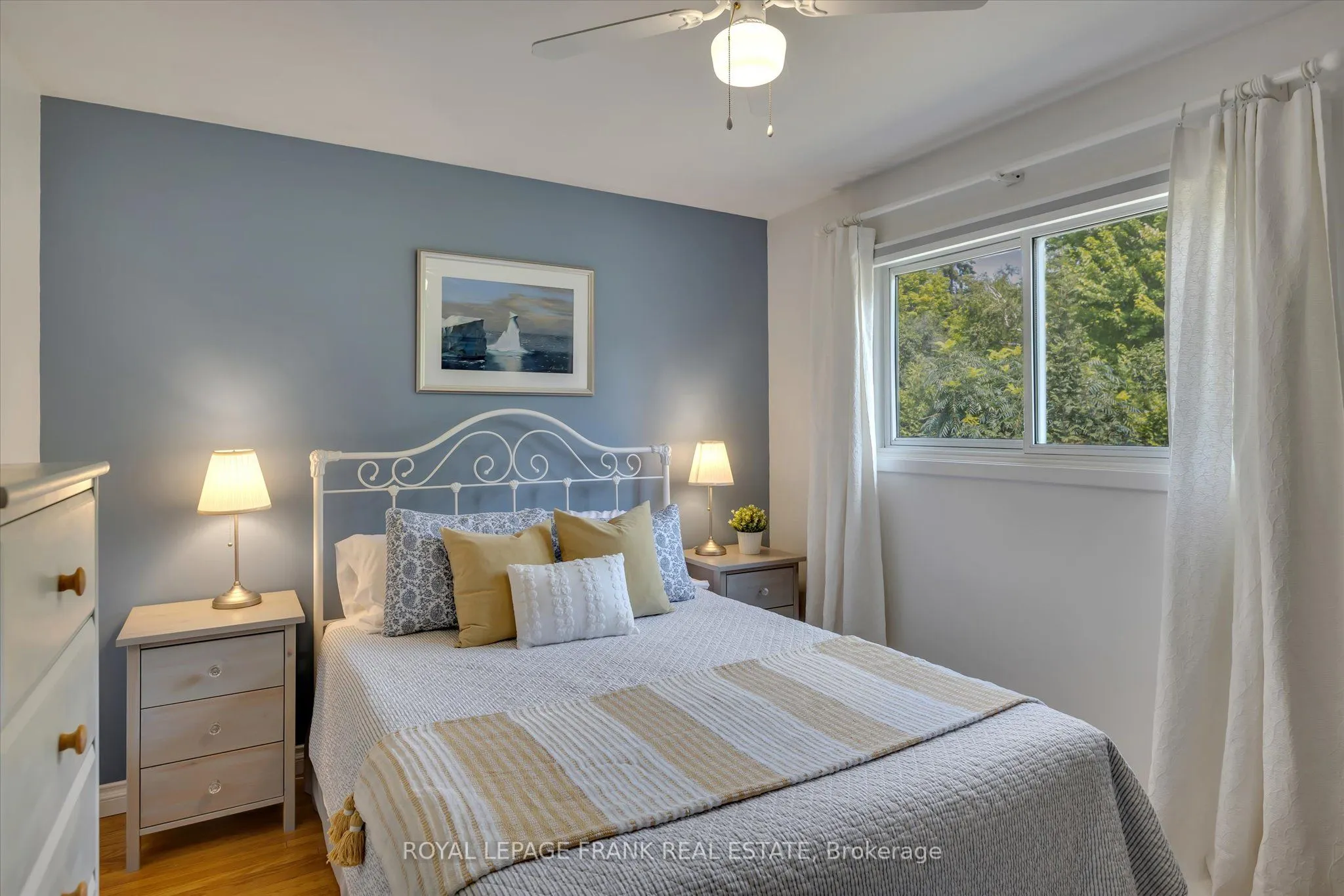 1289 Algonquin Boulevard