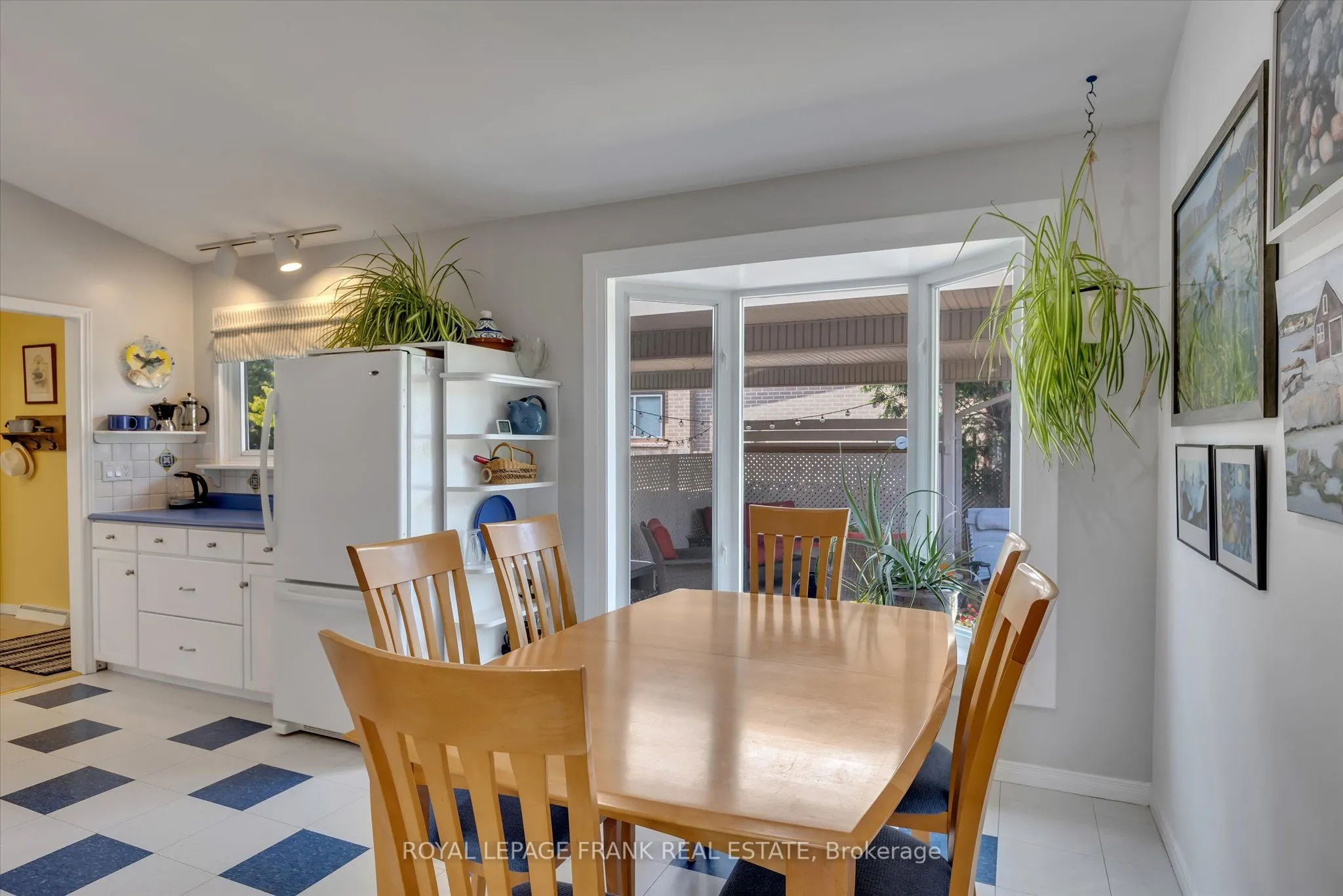 1289 Algonquin Boulevard