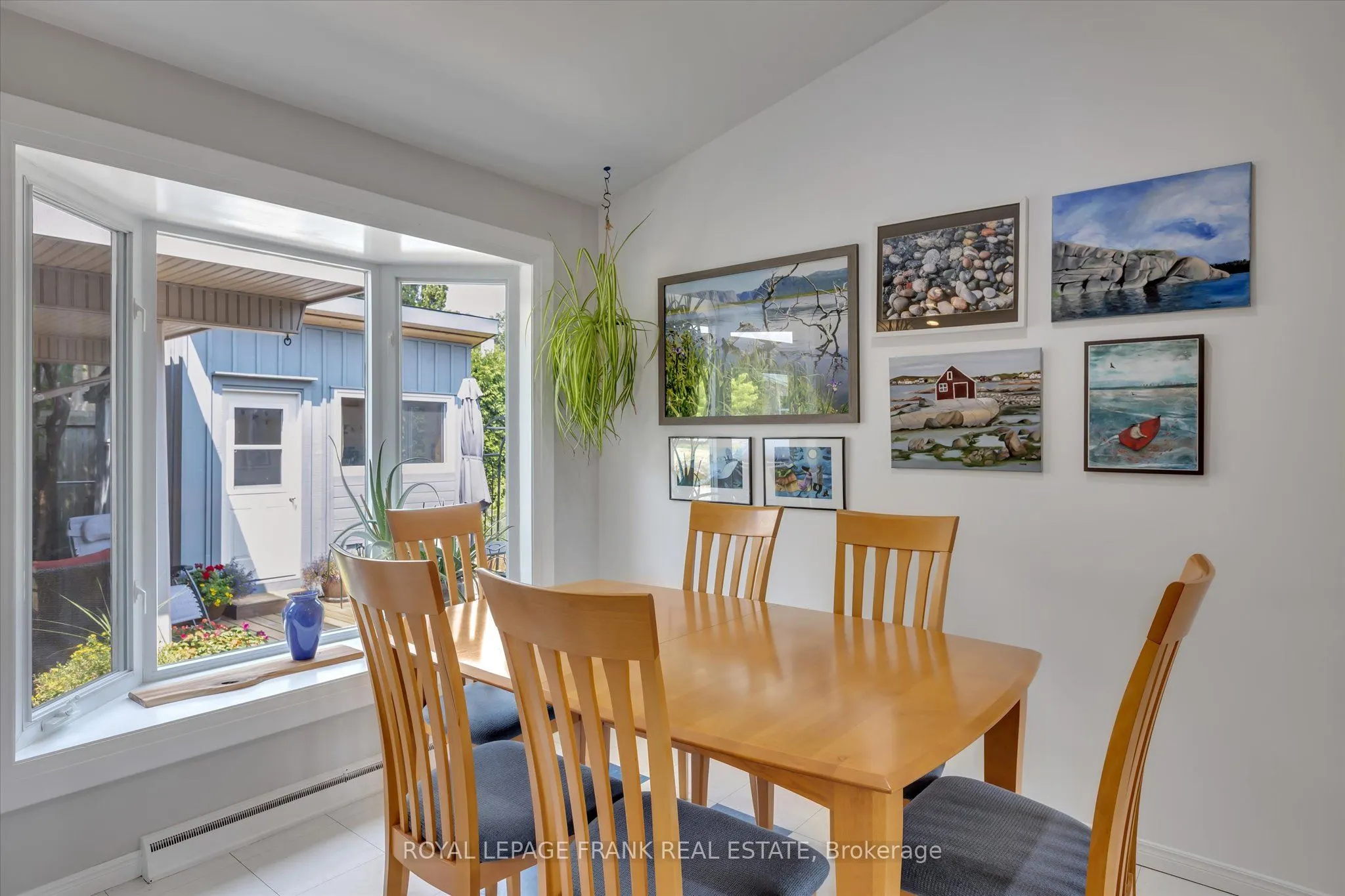 1289 Algonquin Boulevard
