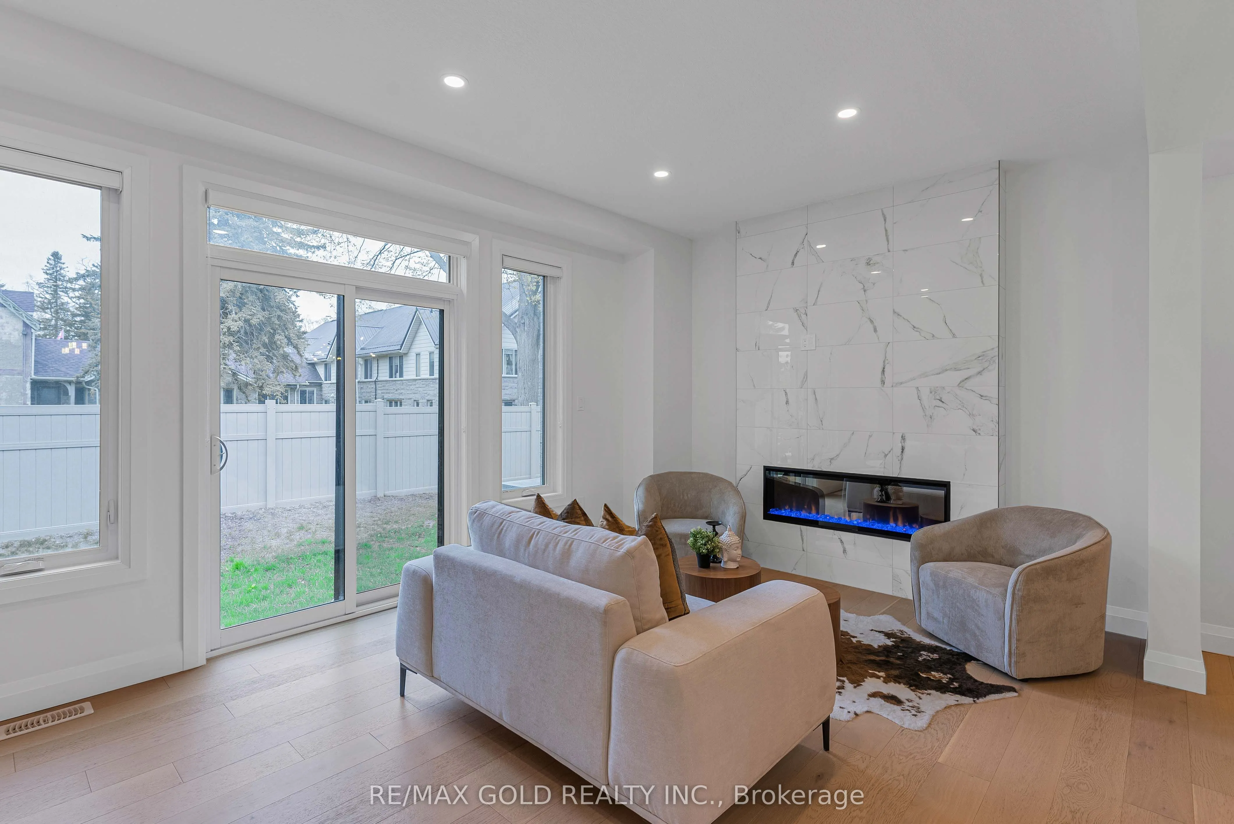 143 Elgin Street N, #19