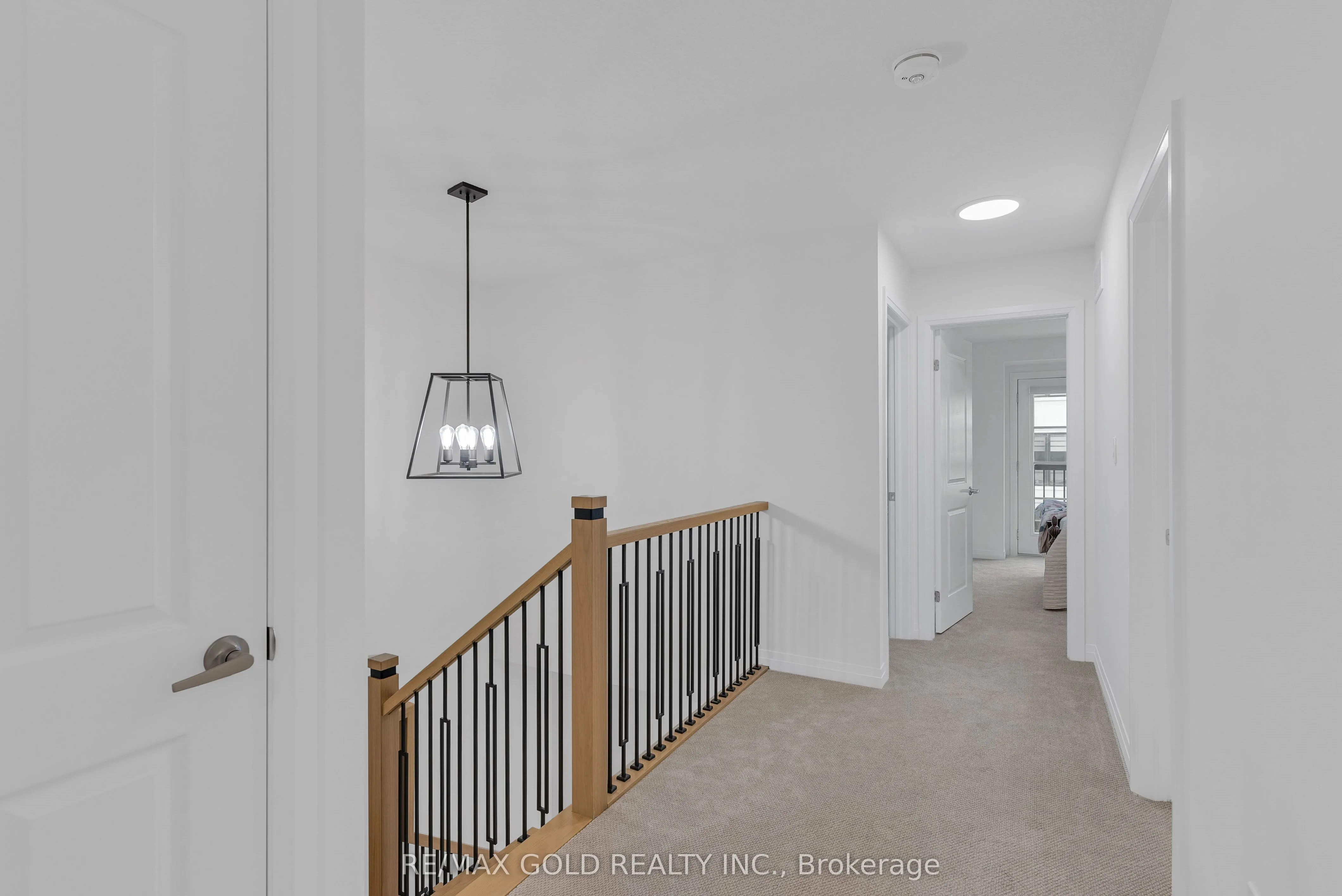 143 Elgin Street N, #19