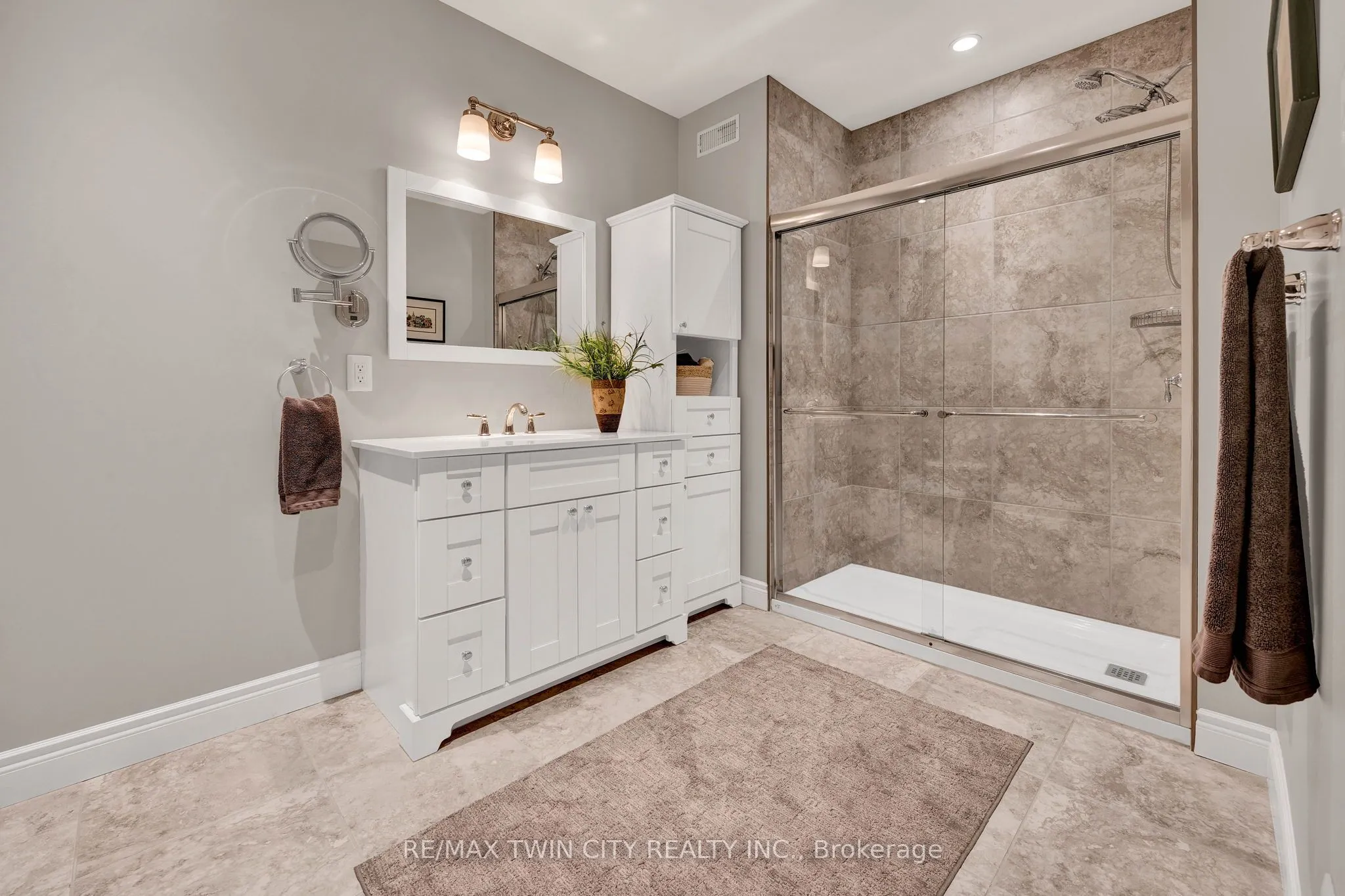 435 Winchester Drive, #16