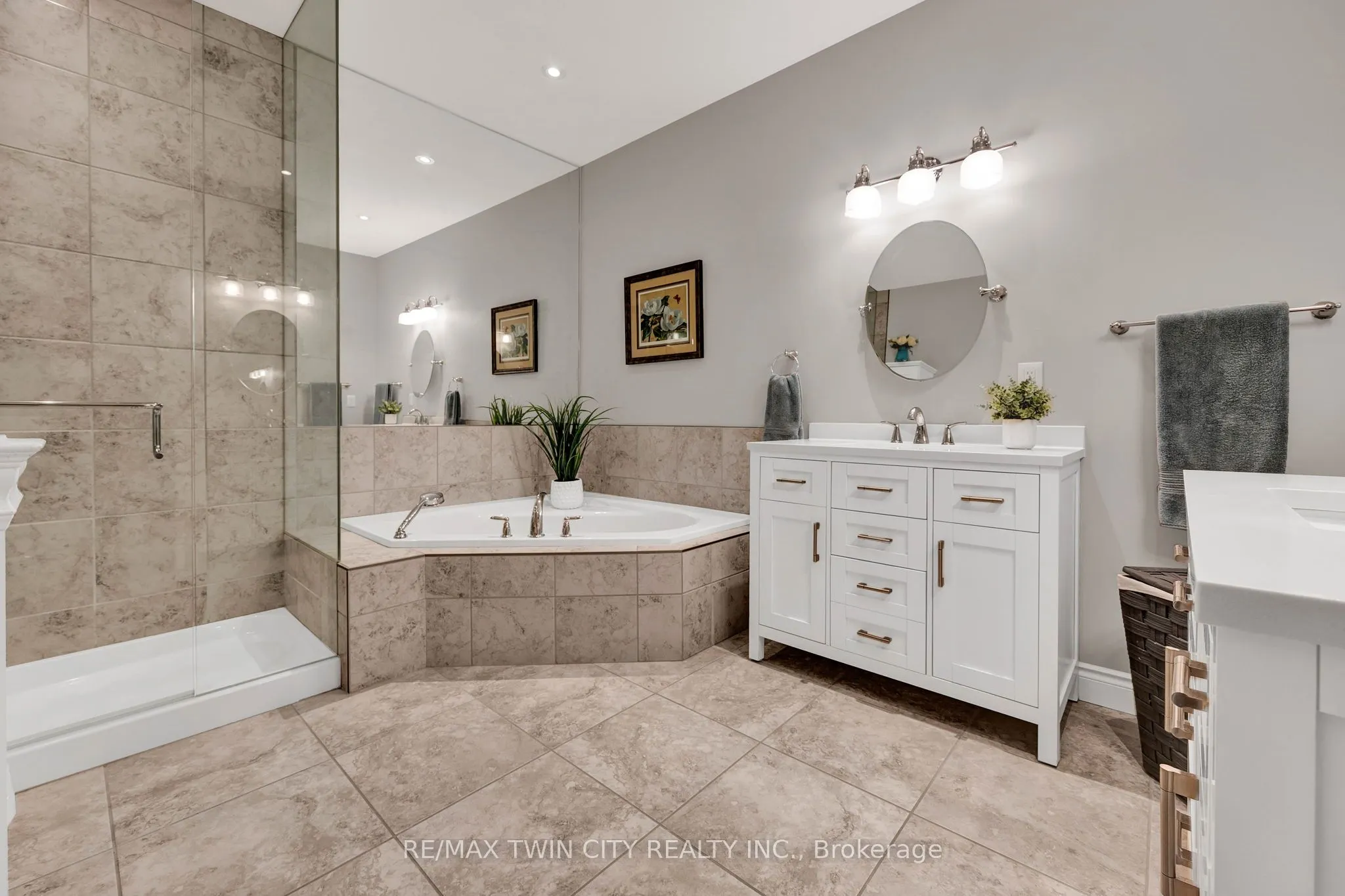 435 Winchester Drive, #16