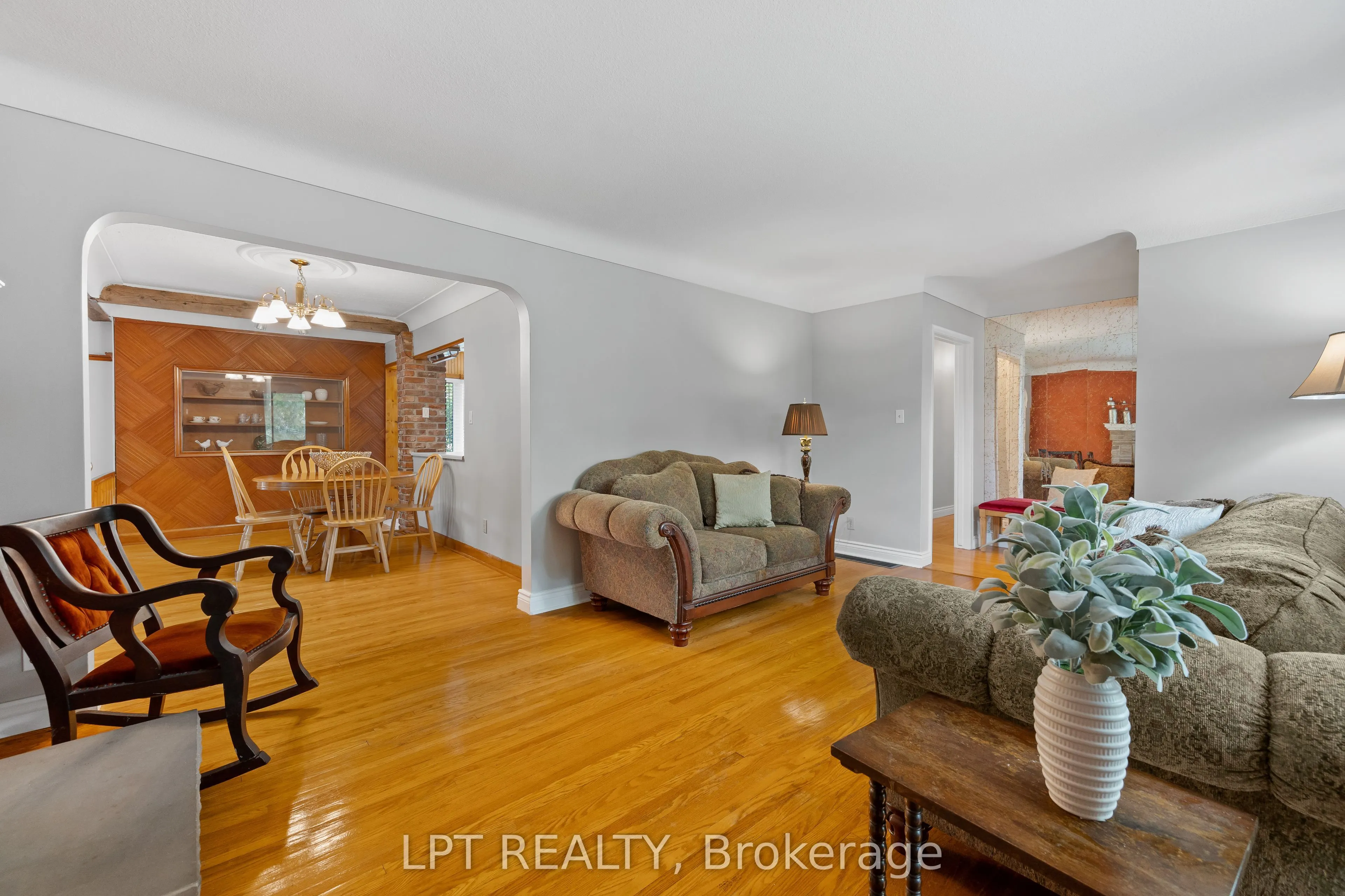 788 Meadowood Road