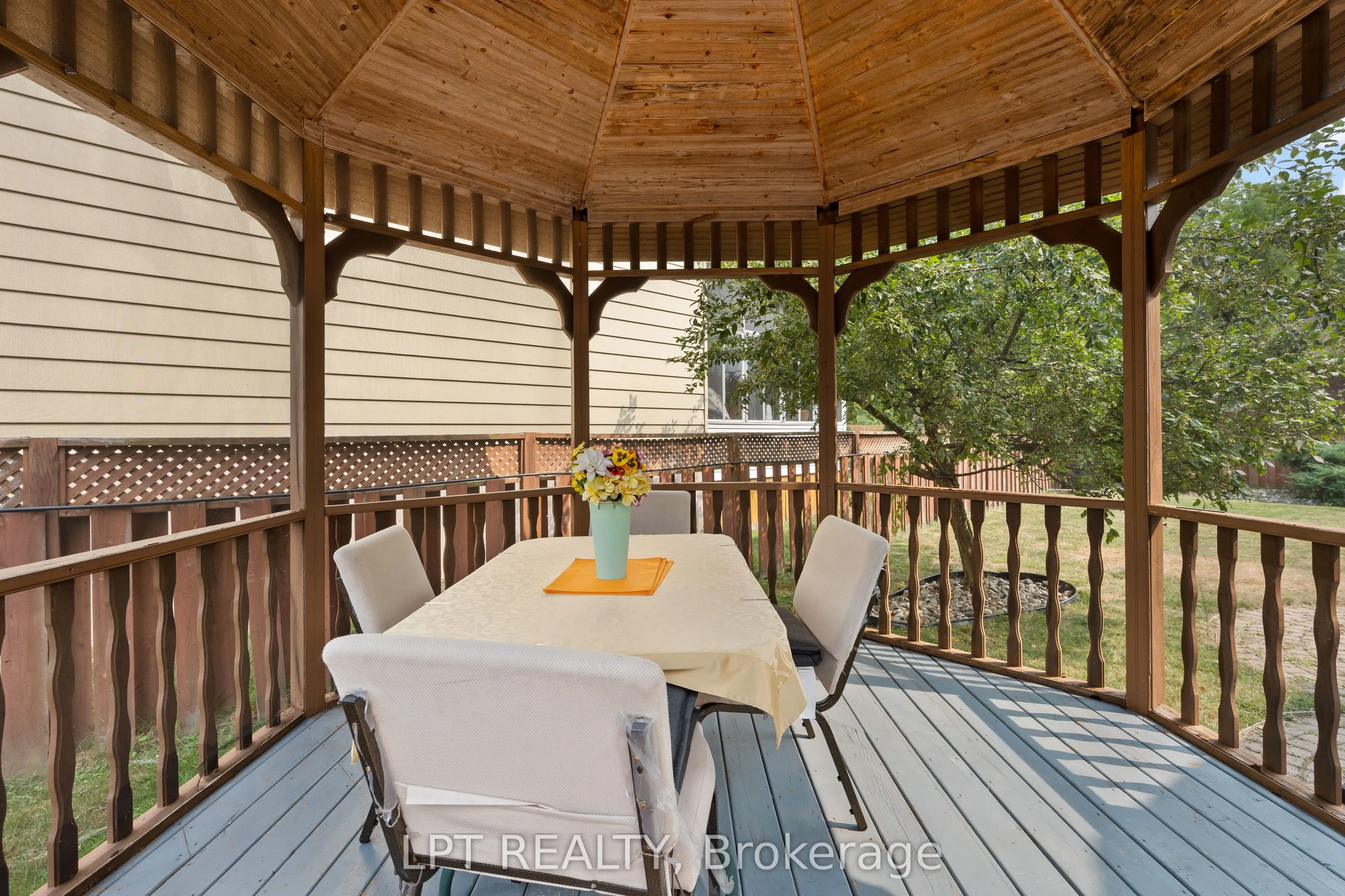 788 Meadowood Road