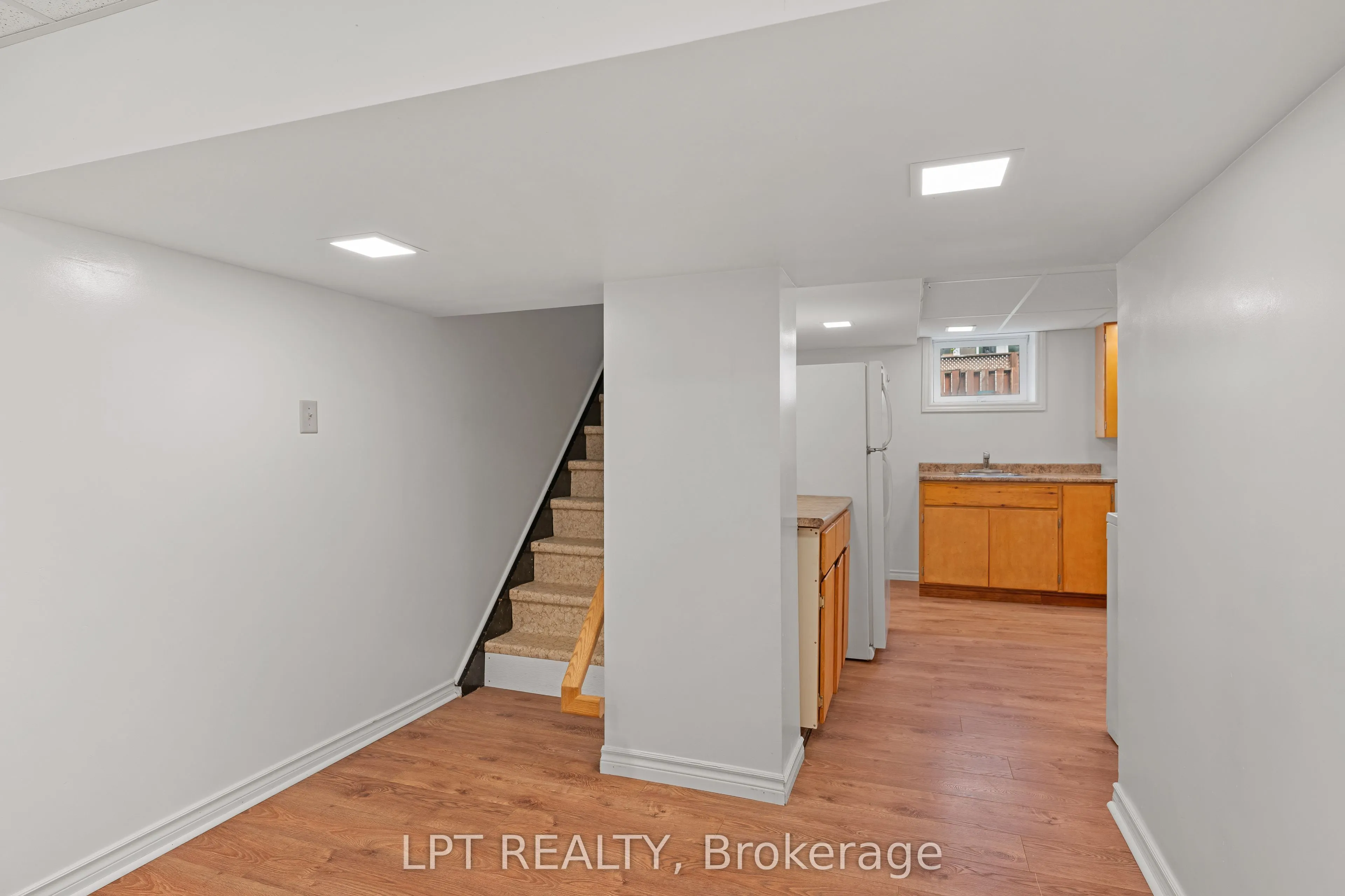 788 Meadowood Road