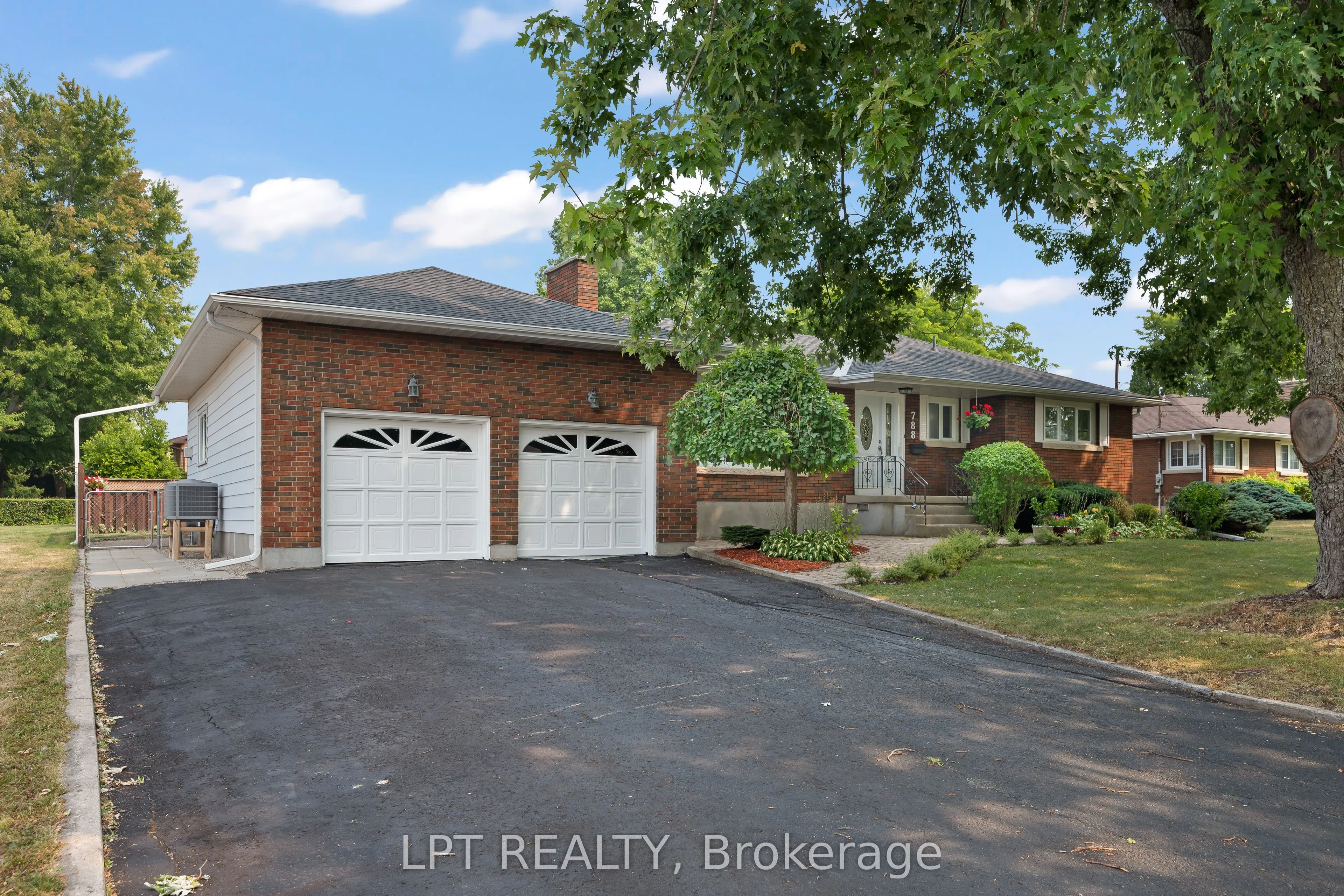 788 Meadowood Road