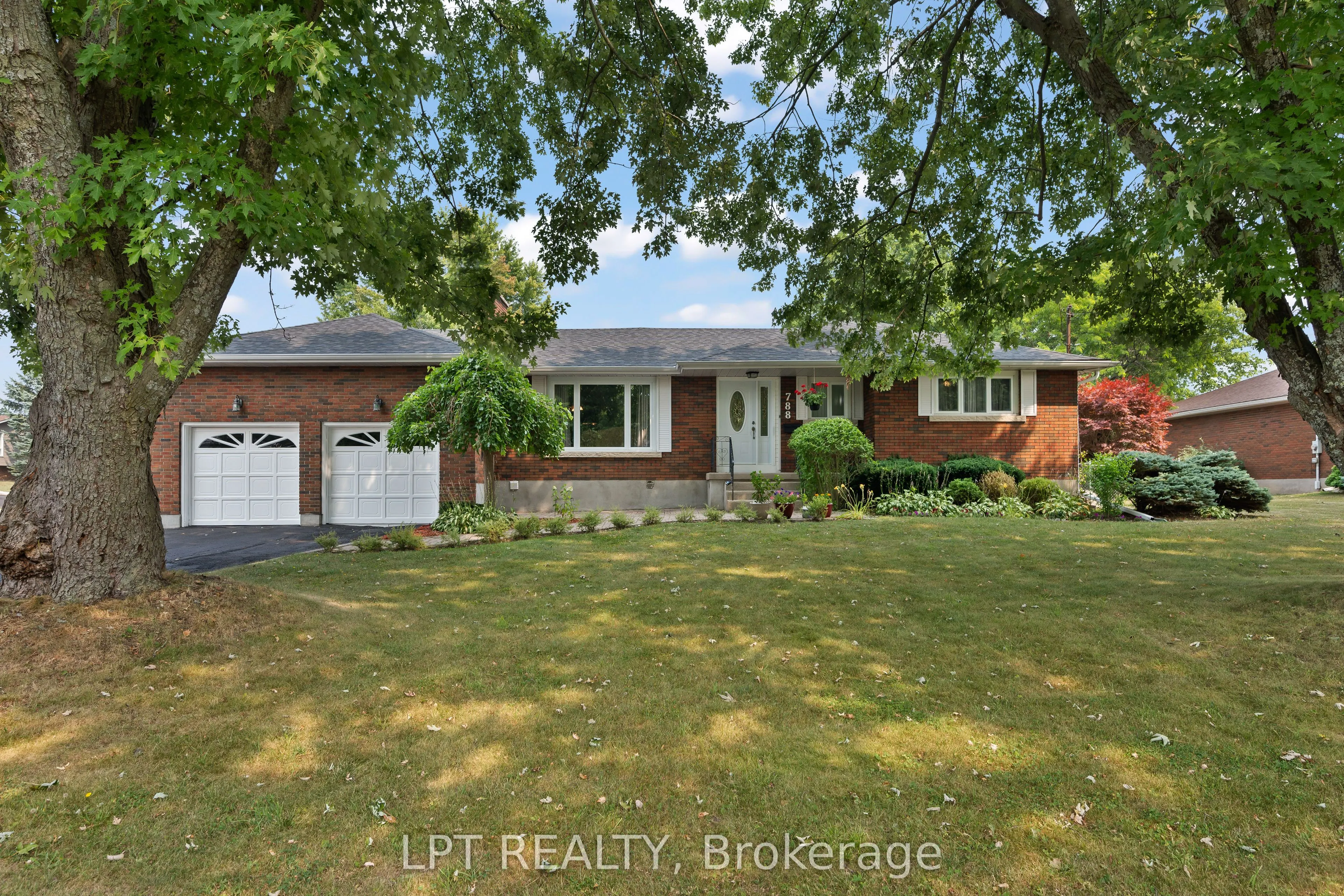 788 Meadowood Road