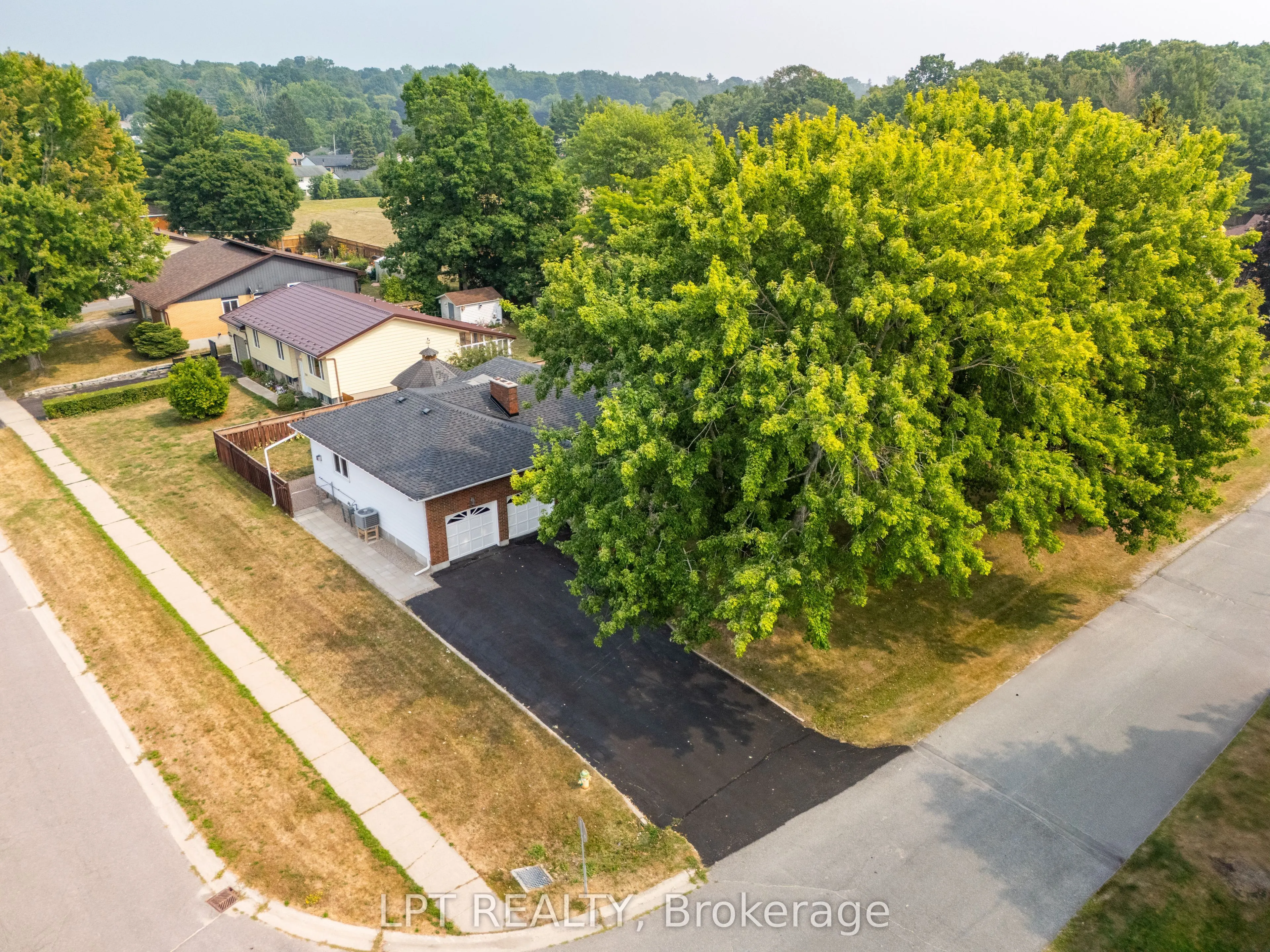 788 Meadowood Road