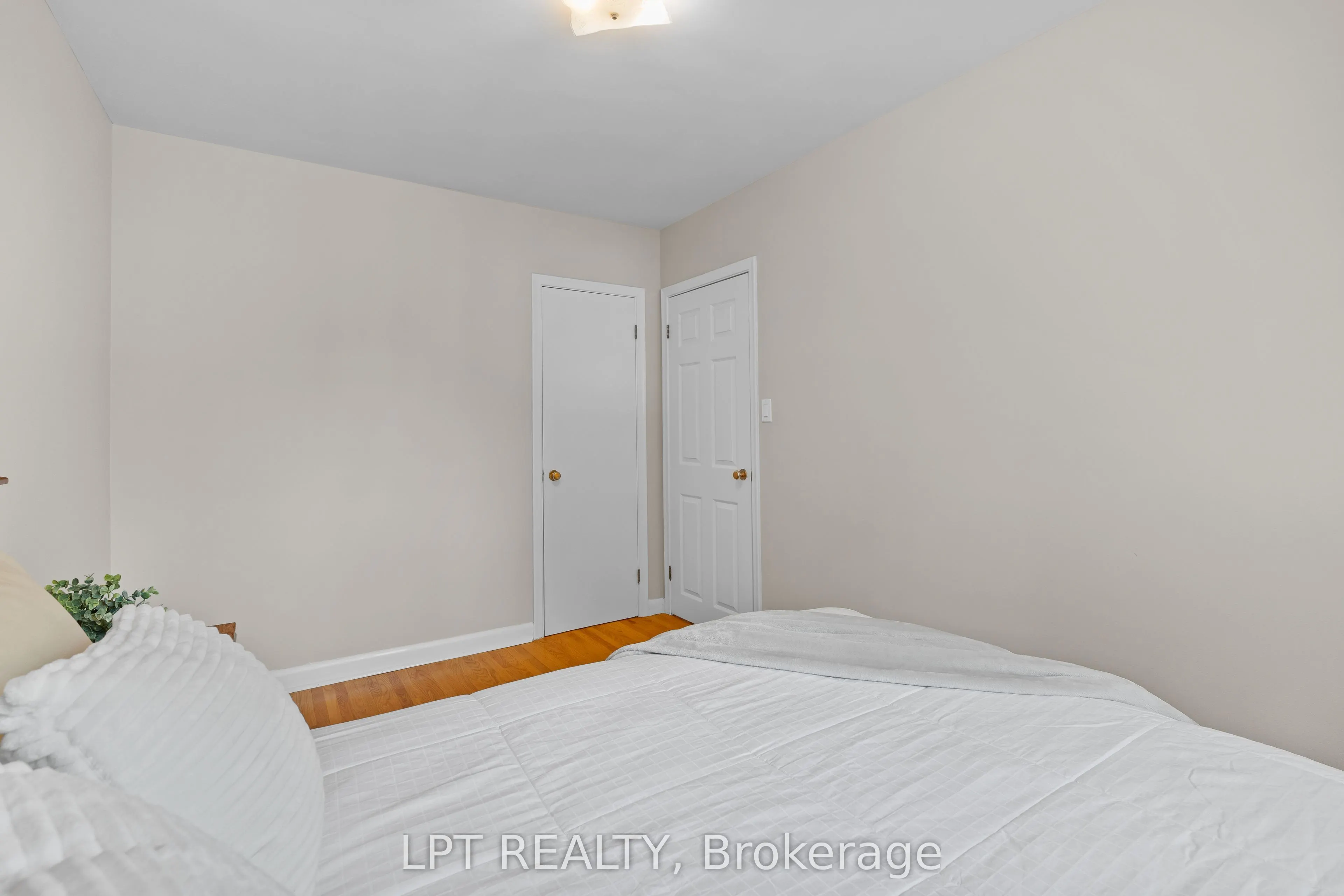 788 Meadowood Road
