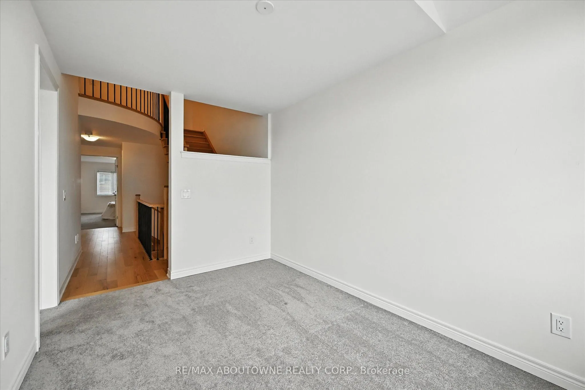 353 Raymond Road