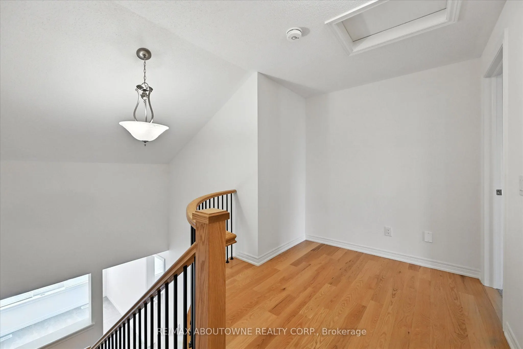 353 Raymond Road