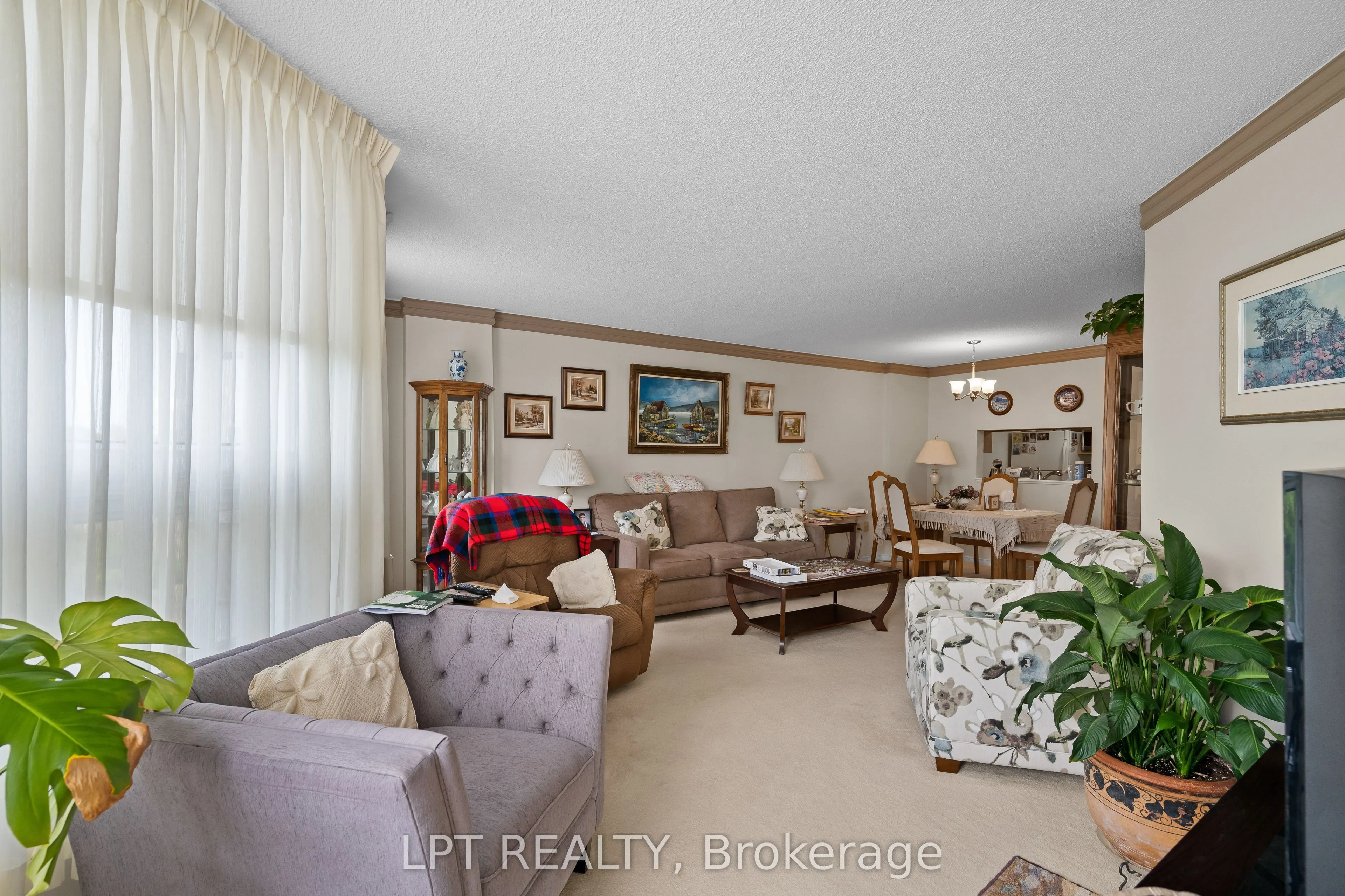 675 Davis Drive, #401