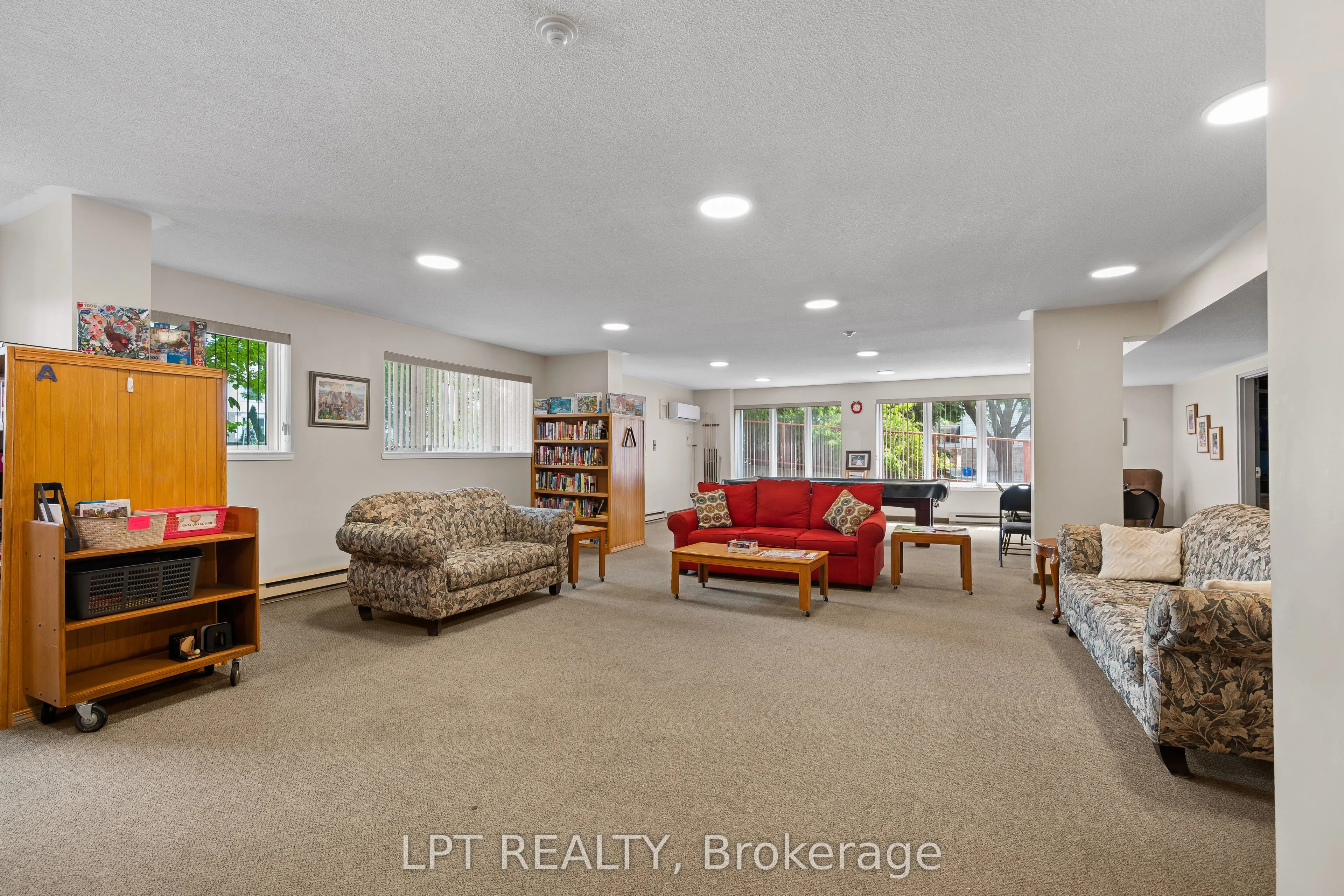 675 Davis Drive, #401