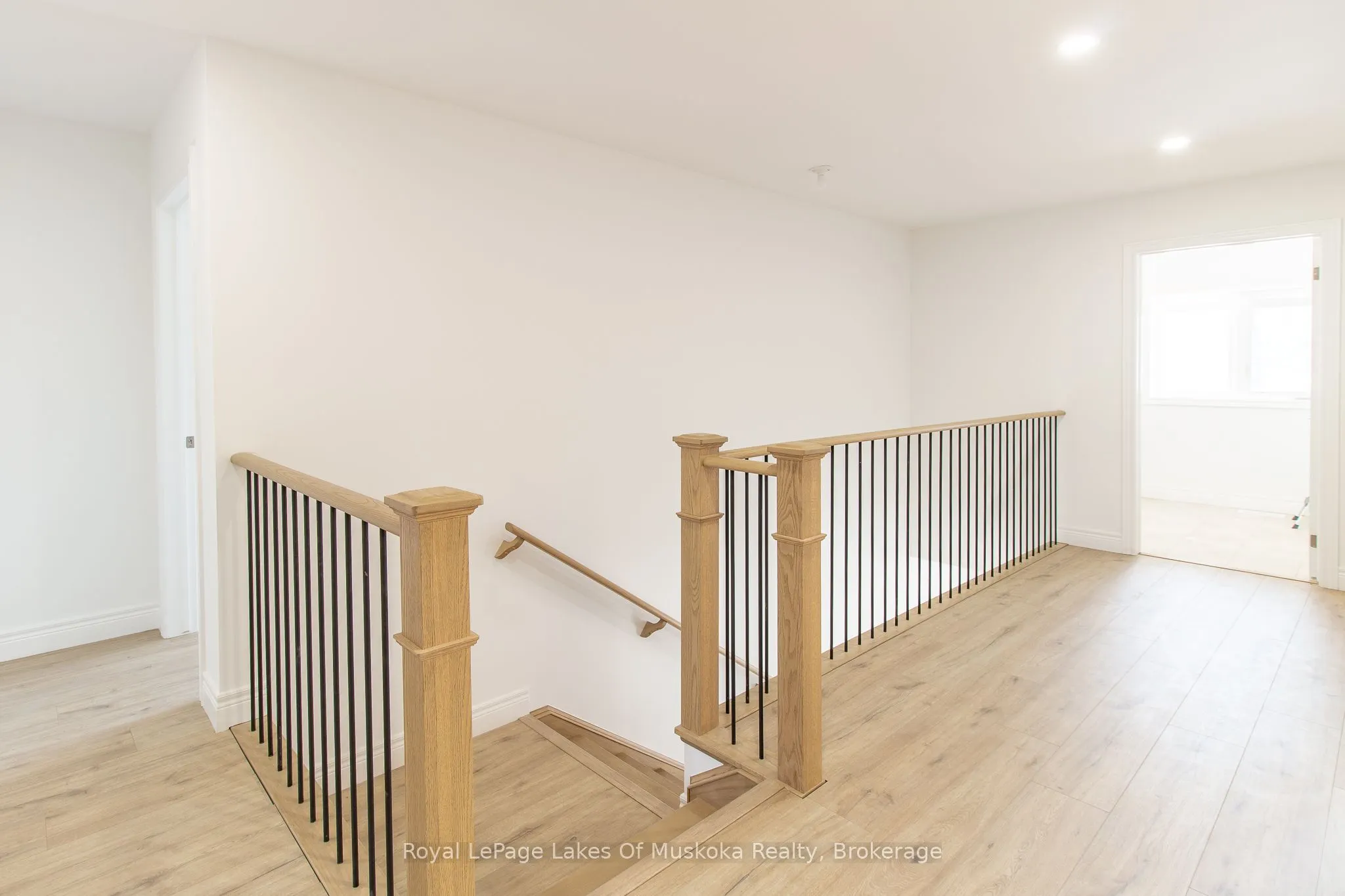 37 Whitehorn Park