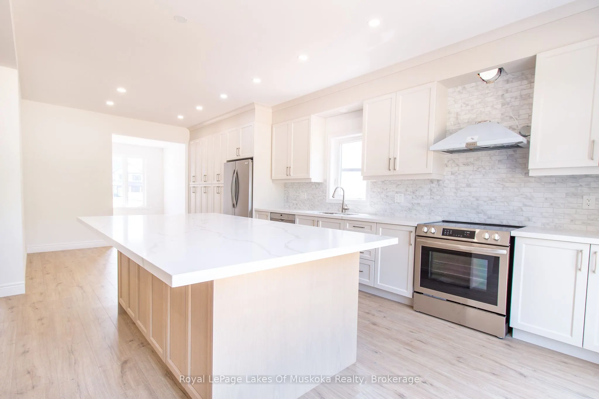 37 Whitehorn Park